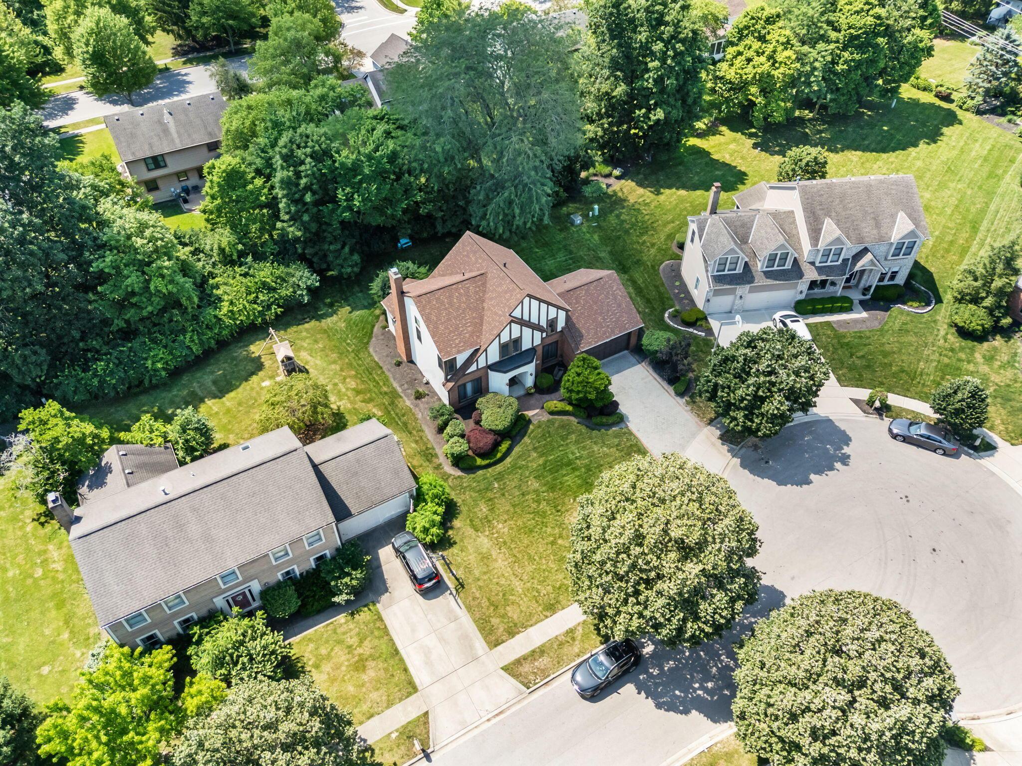 7691 Earlston Court