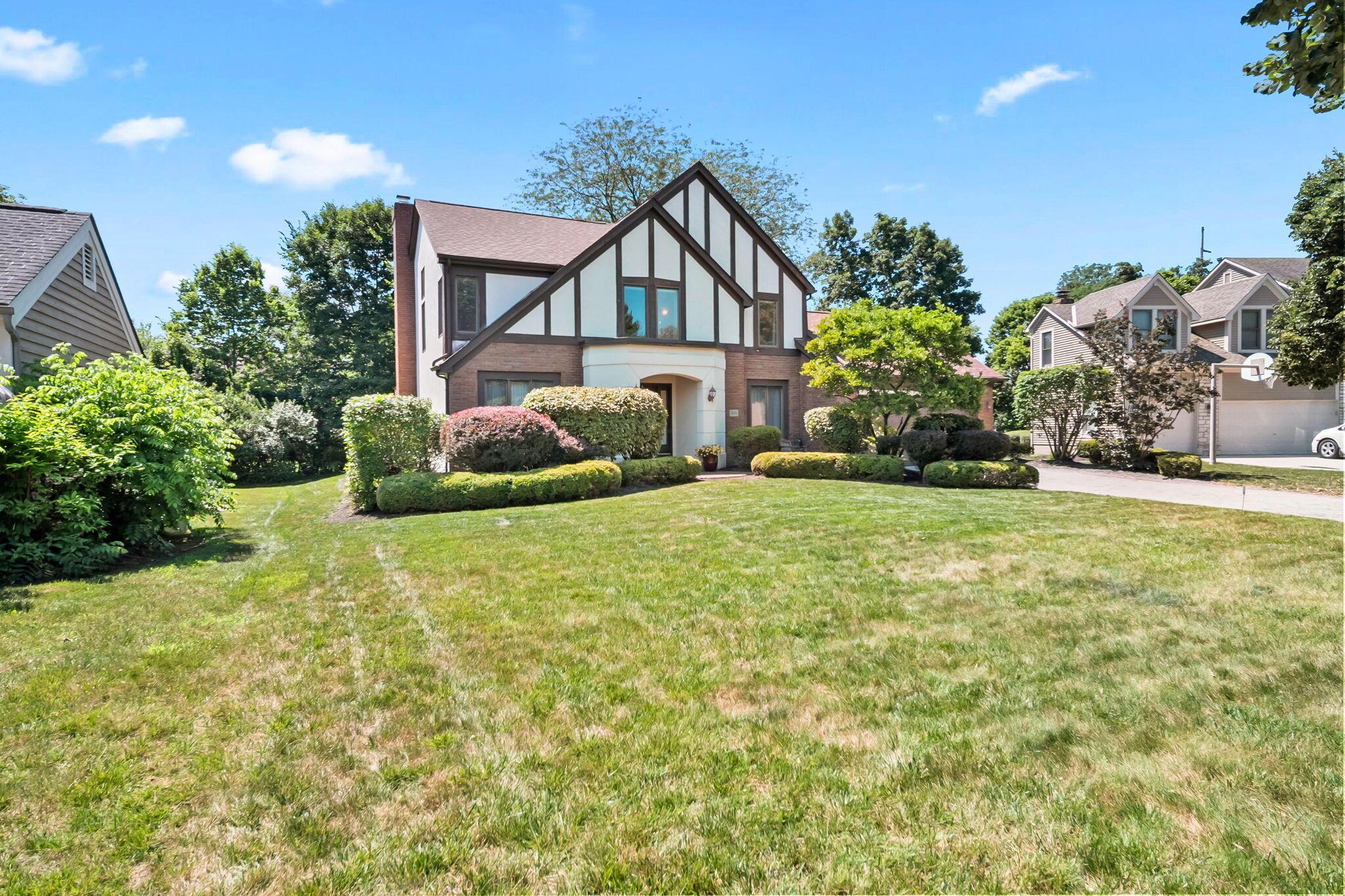 7691 Earlston Court