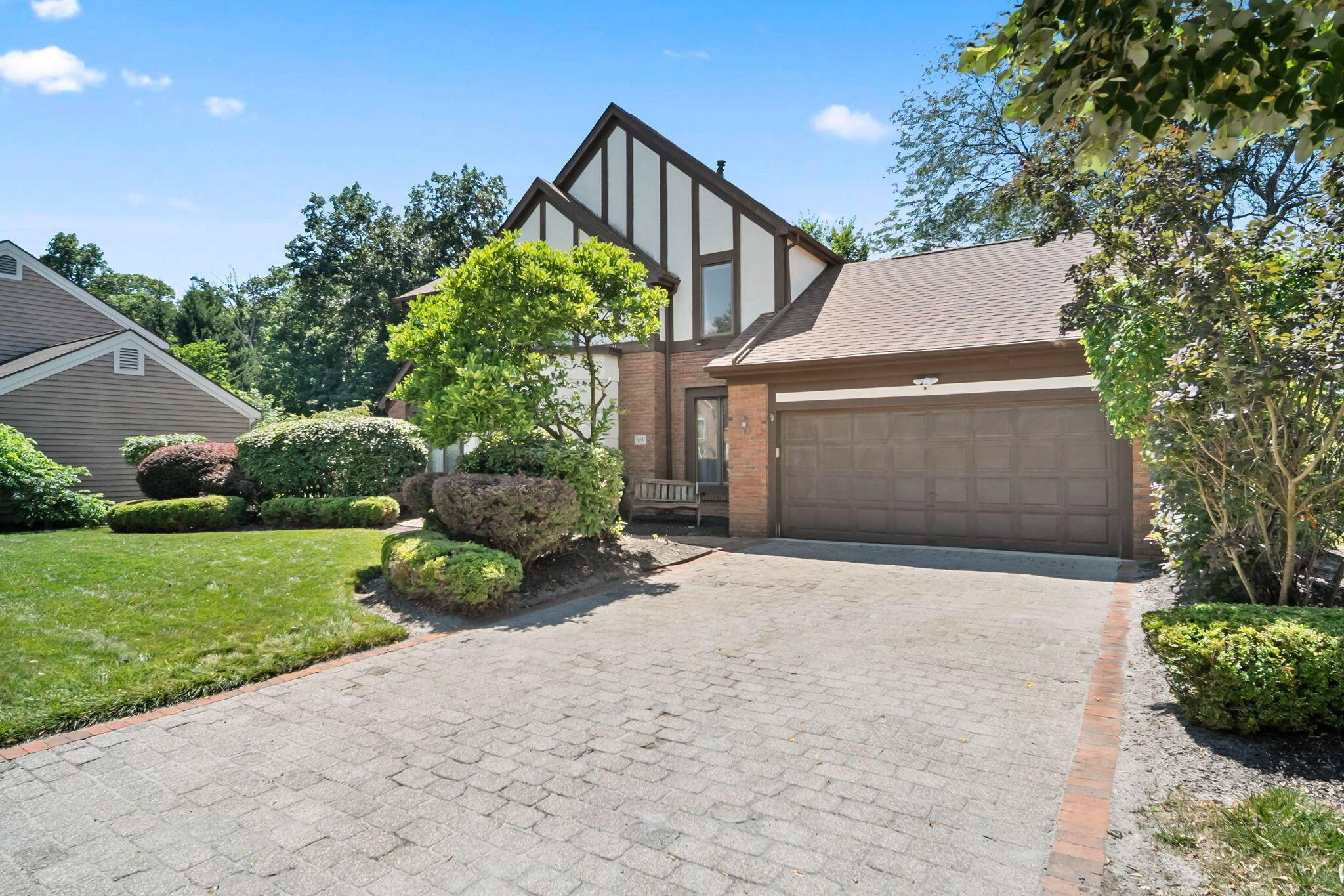 7691 Earlston Court
