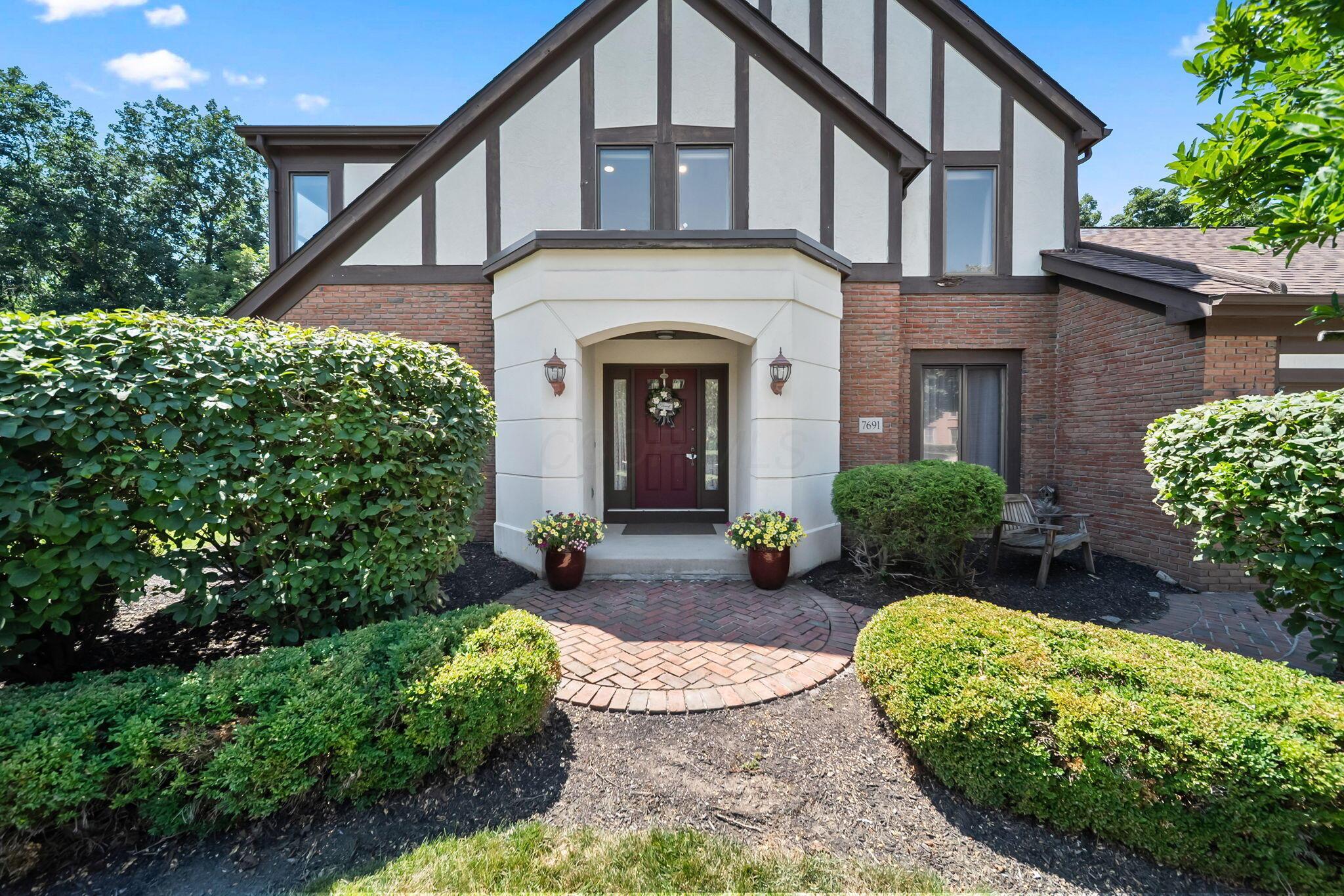 7691 Earlston Court
