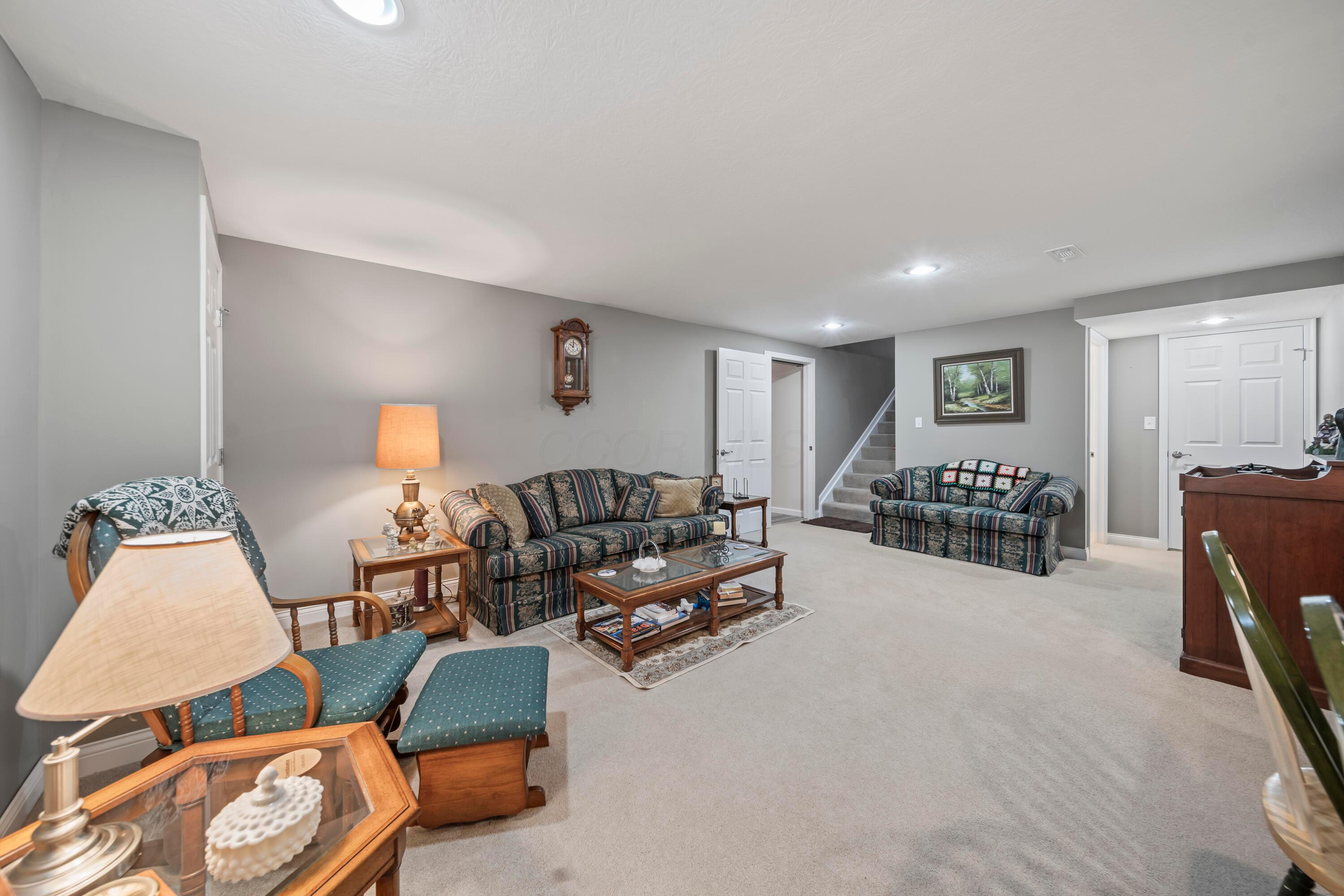 5375 Ketterington Lane