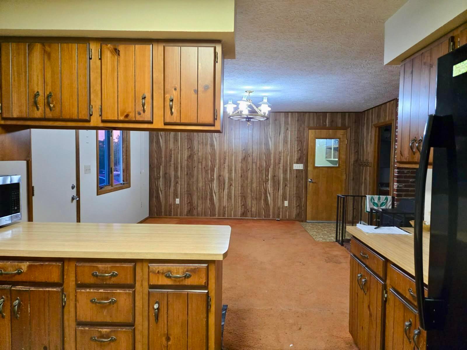 13480 Robins Road