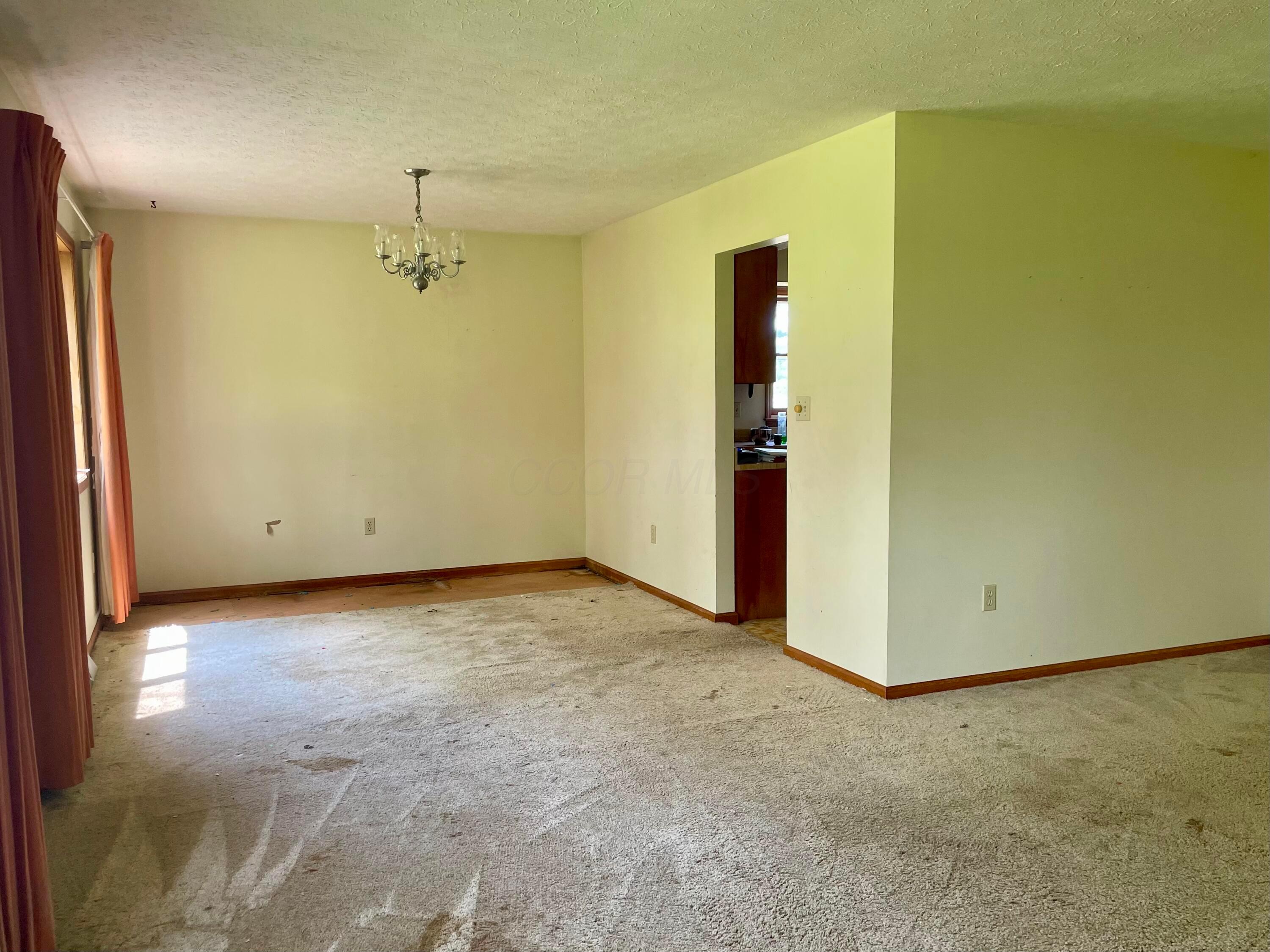 13480 Robins Road