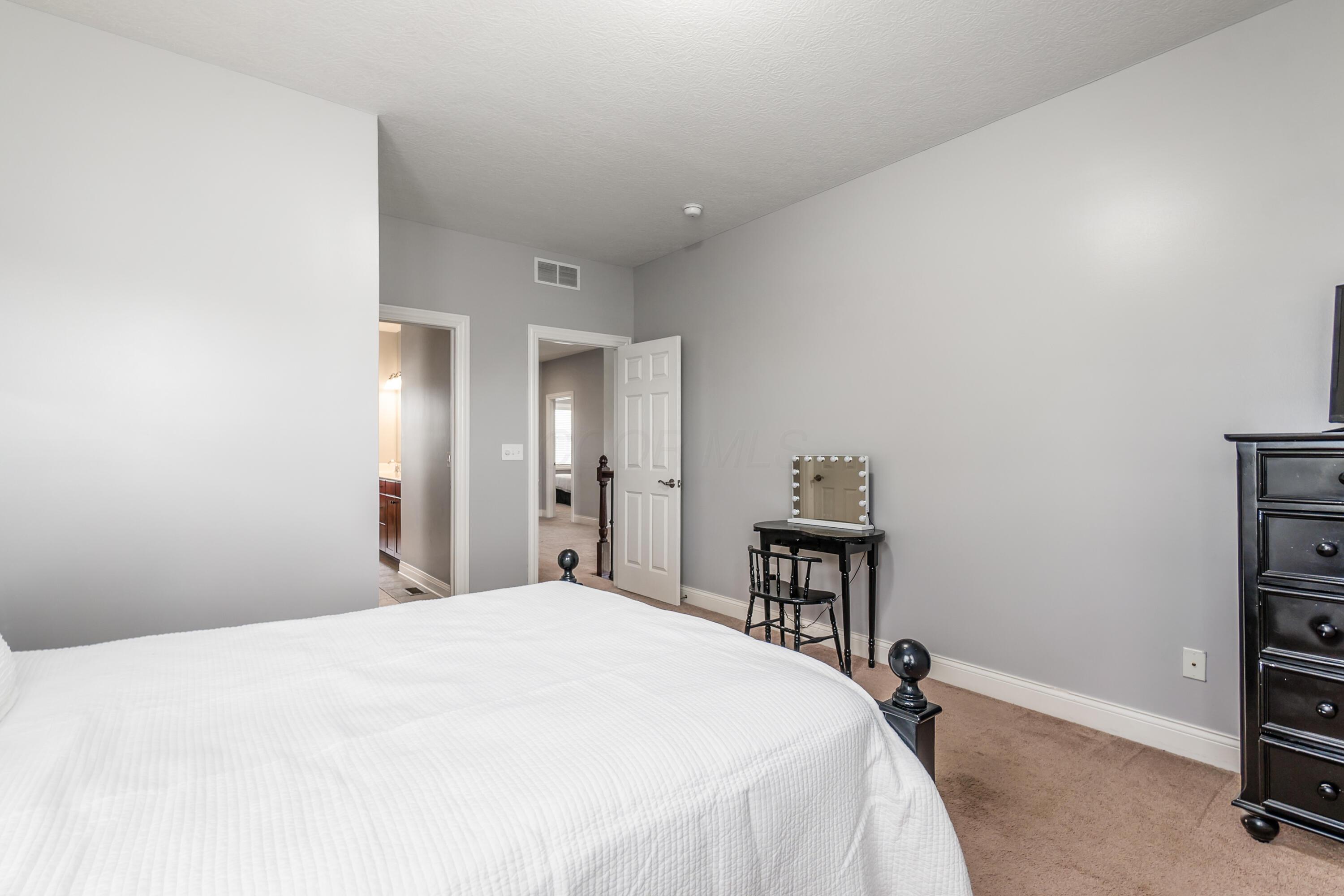 7685 Skarlocken Green