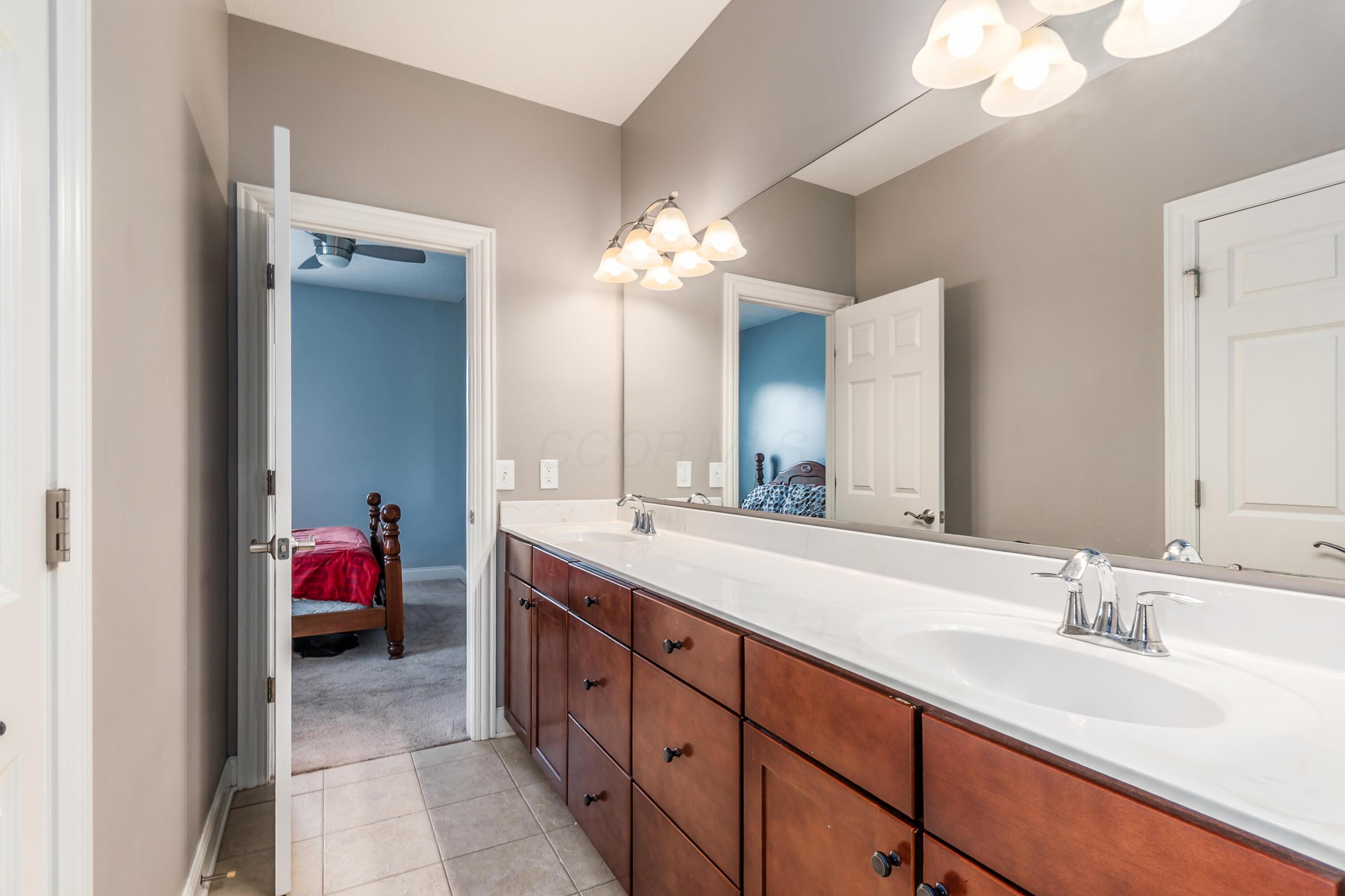 7685 Skarlocken Green