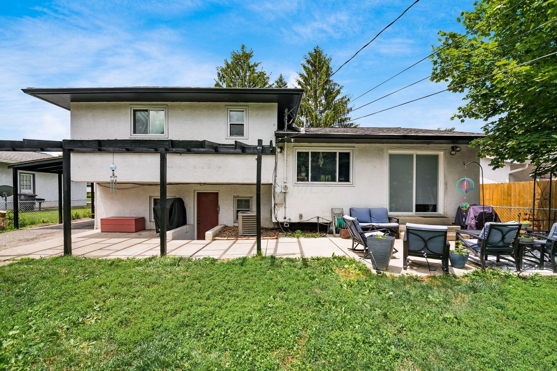 6440 Kildale Square W