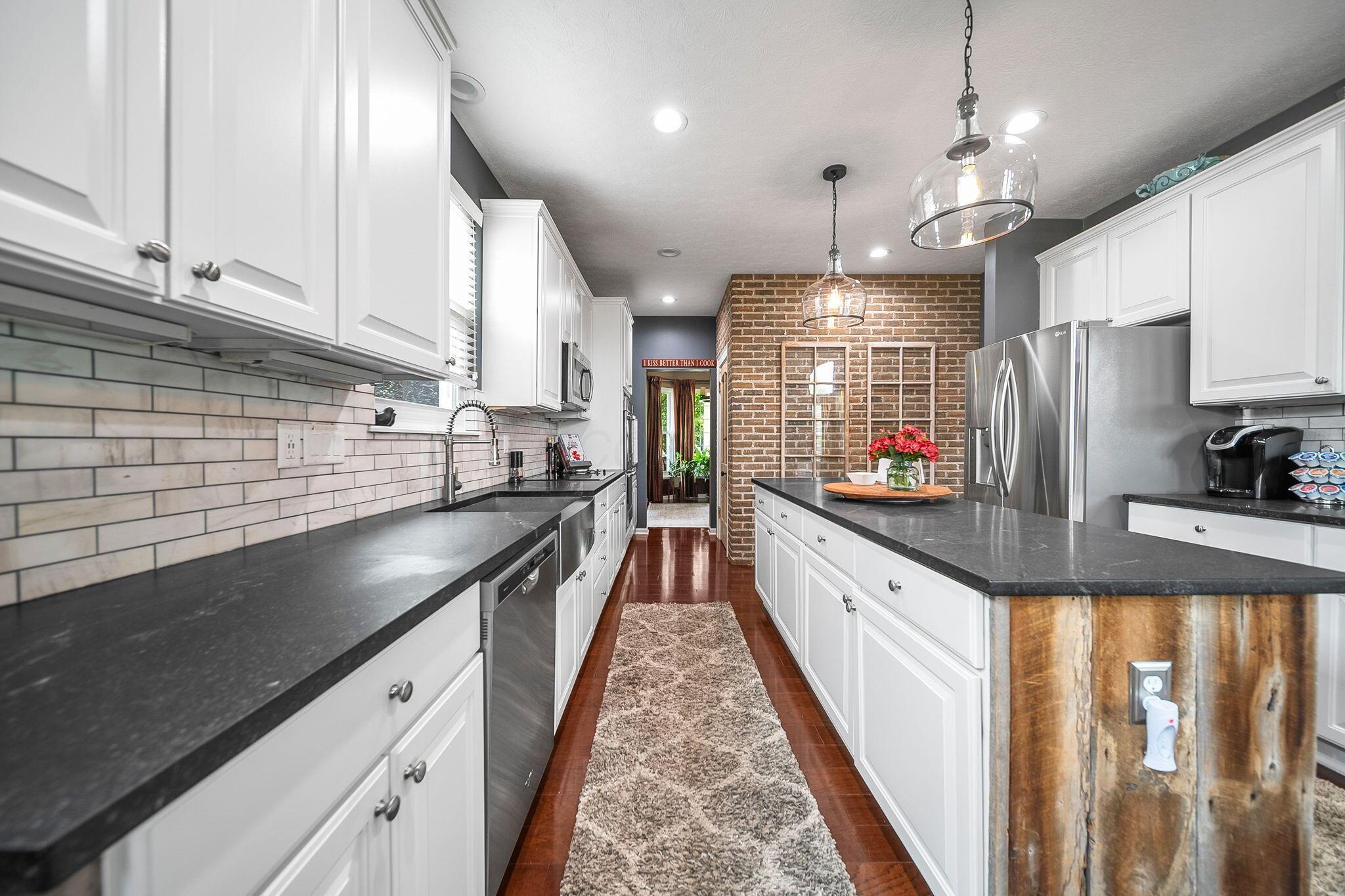 3738 Pine Bank Drive