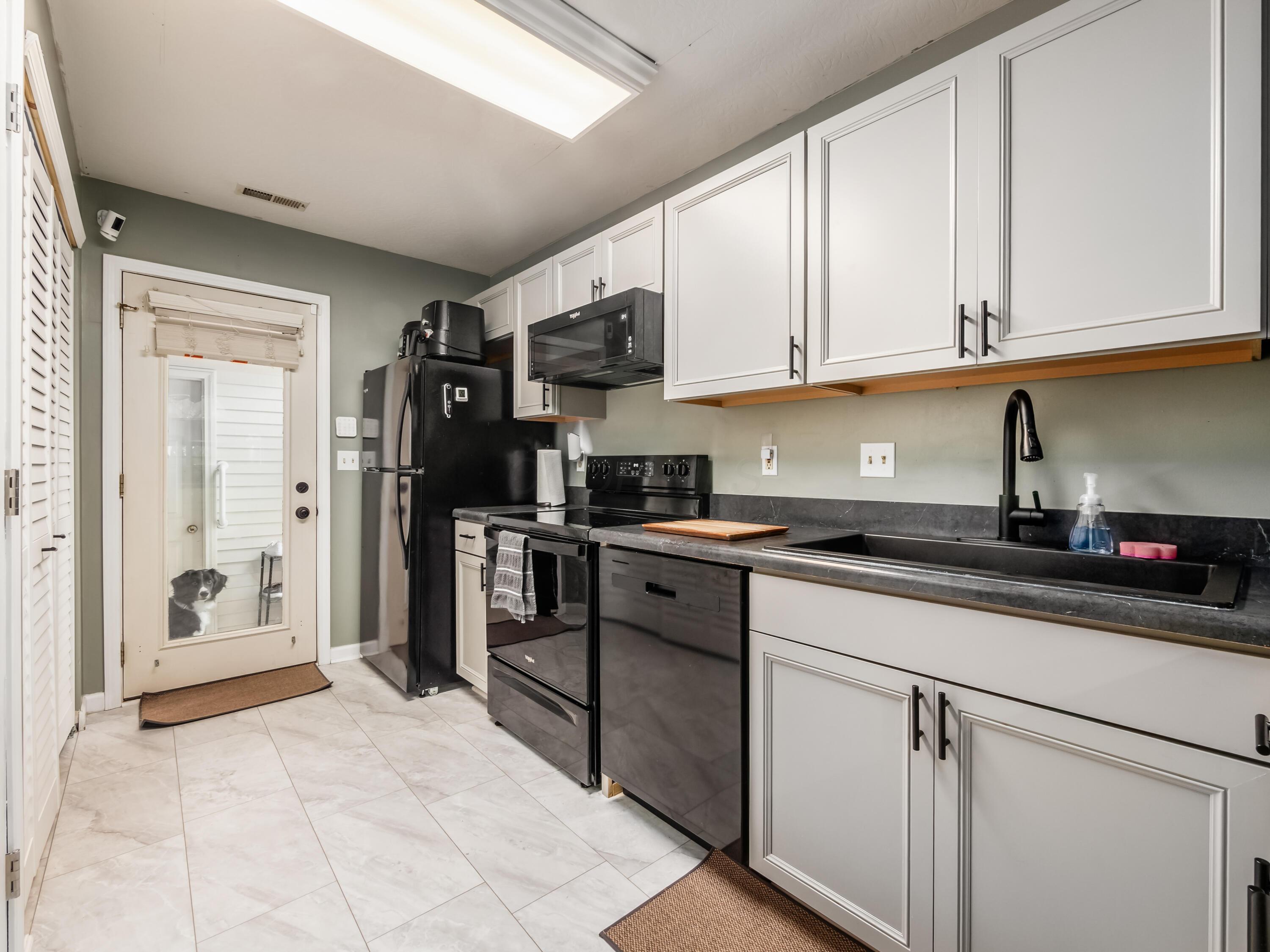 218 Lexington Boulevard