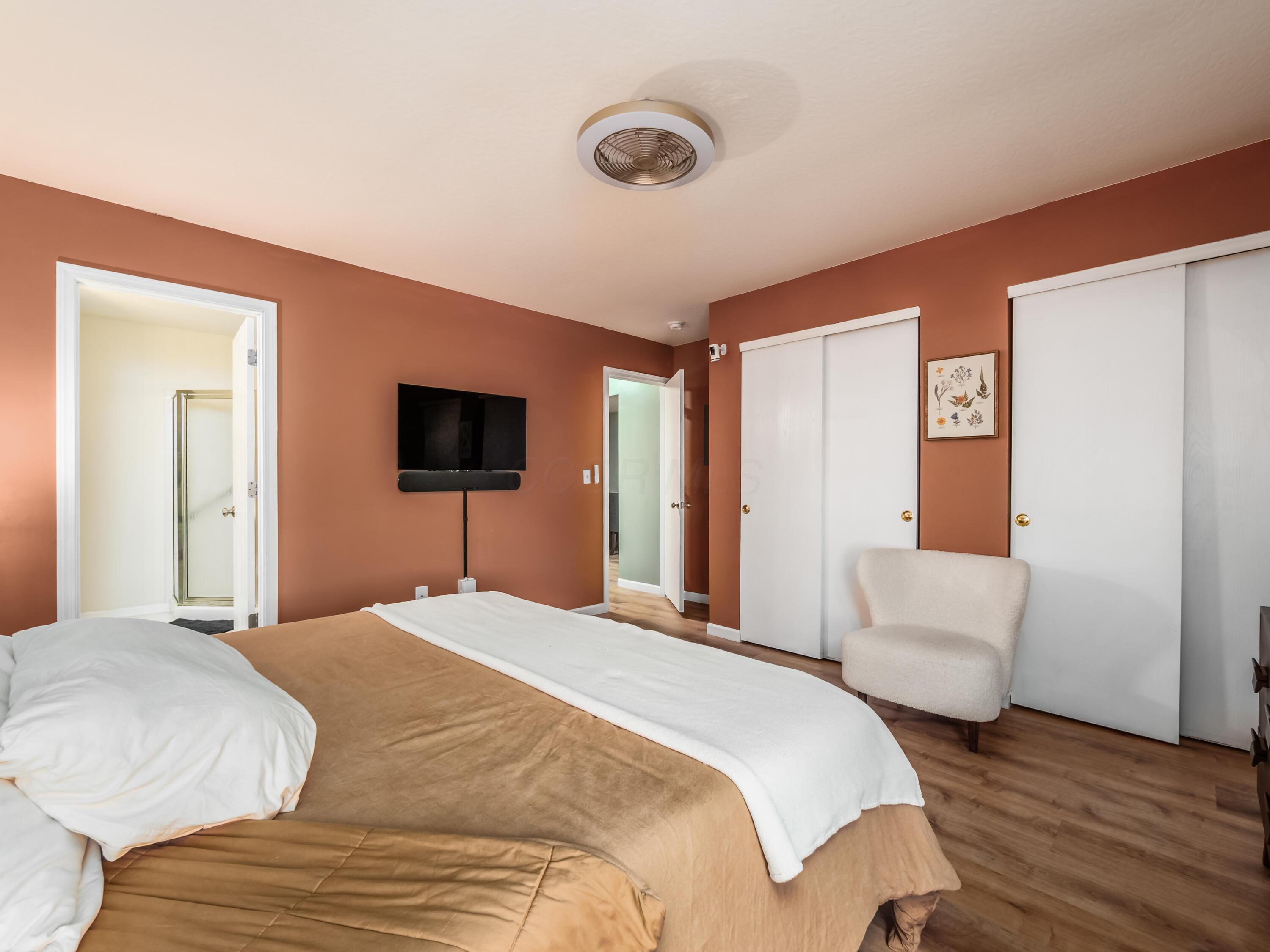 218 Lexington Boulevard