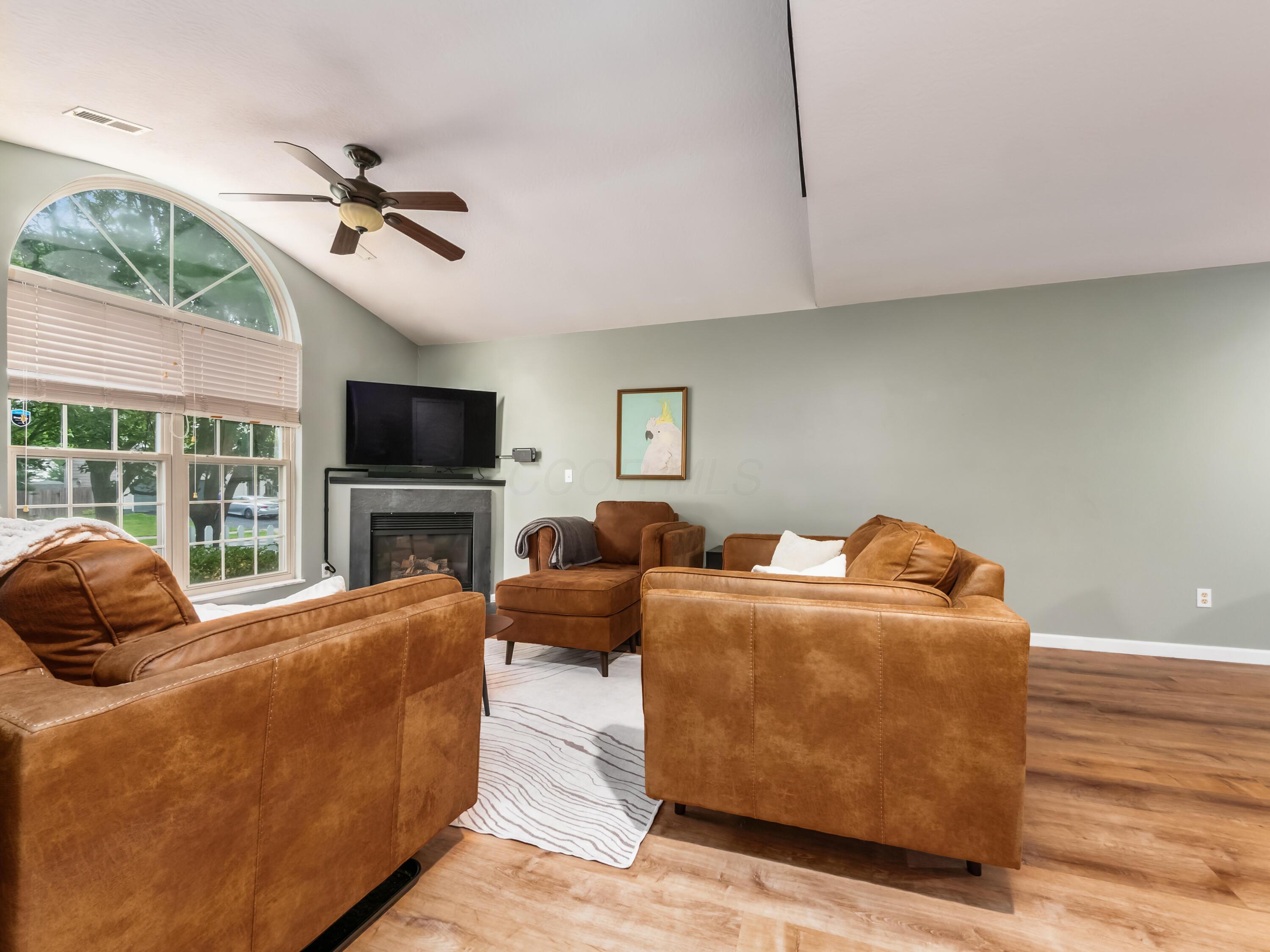 218 Lexington Boulevard