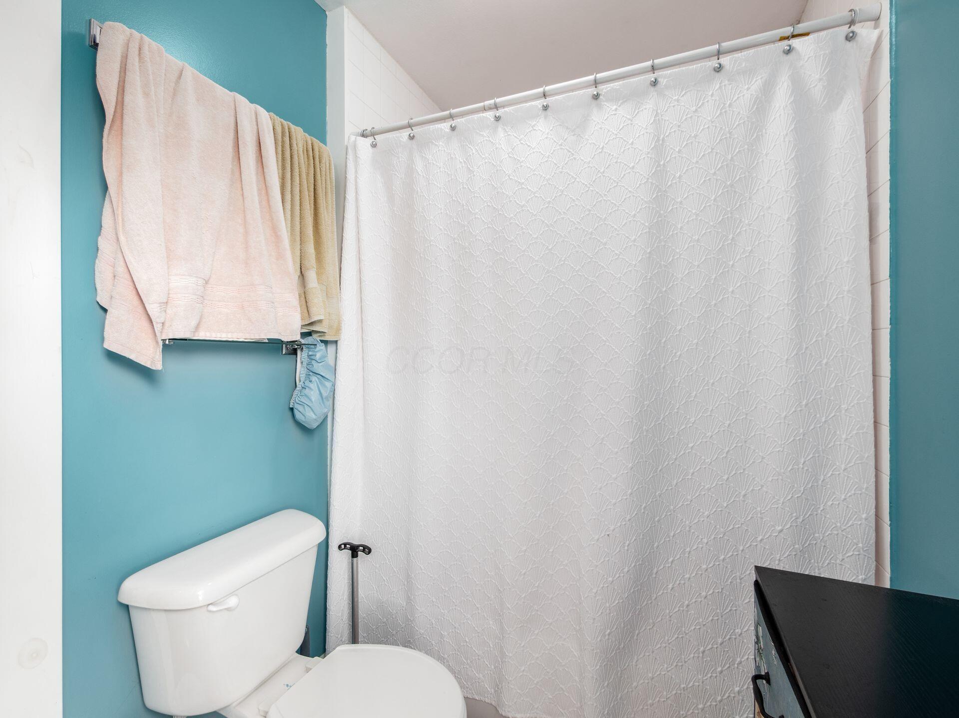 404 S Detroit Street