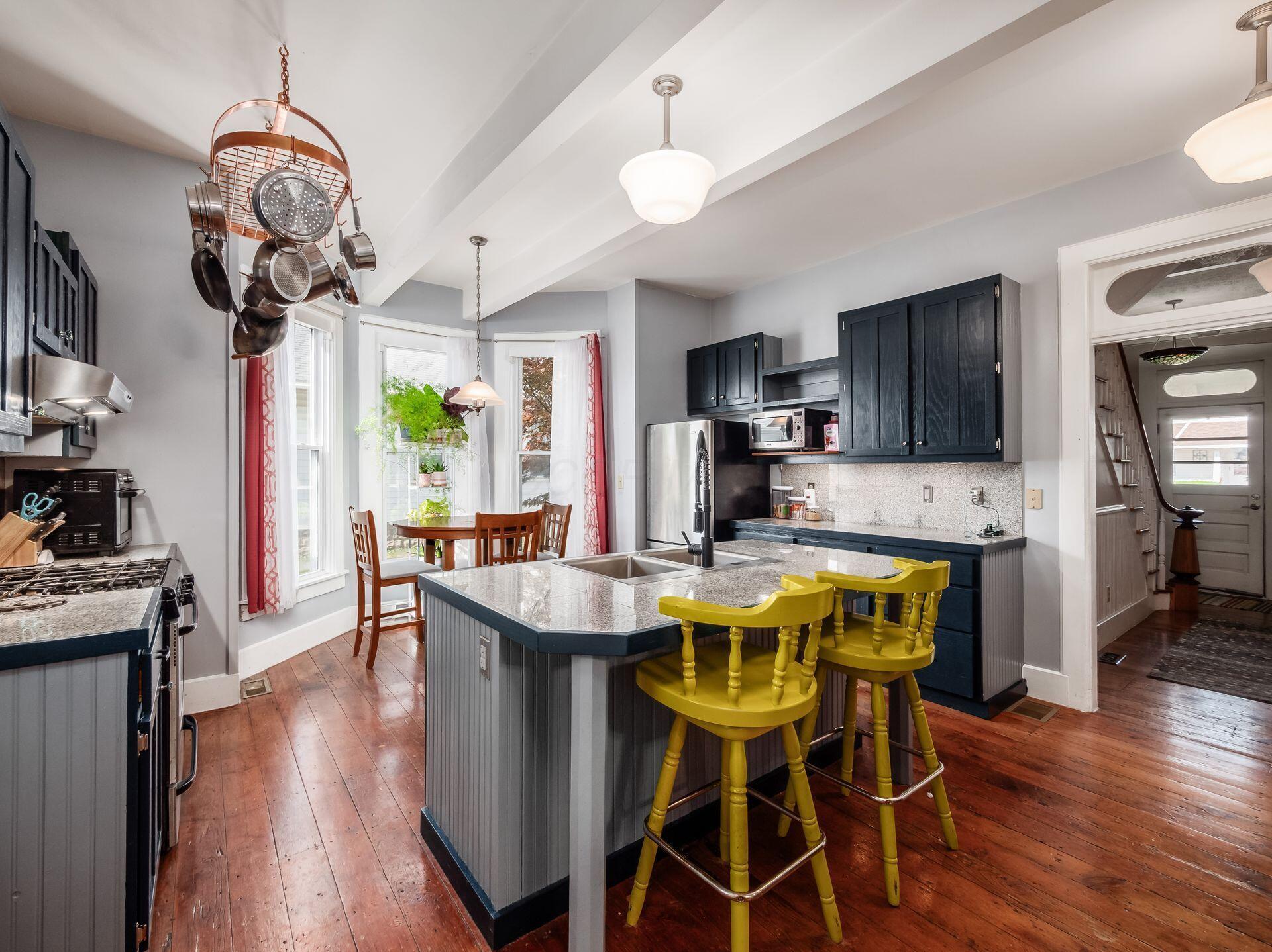 404 S Detroit Street