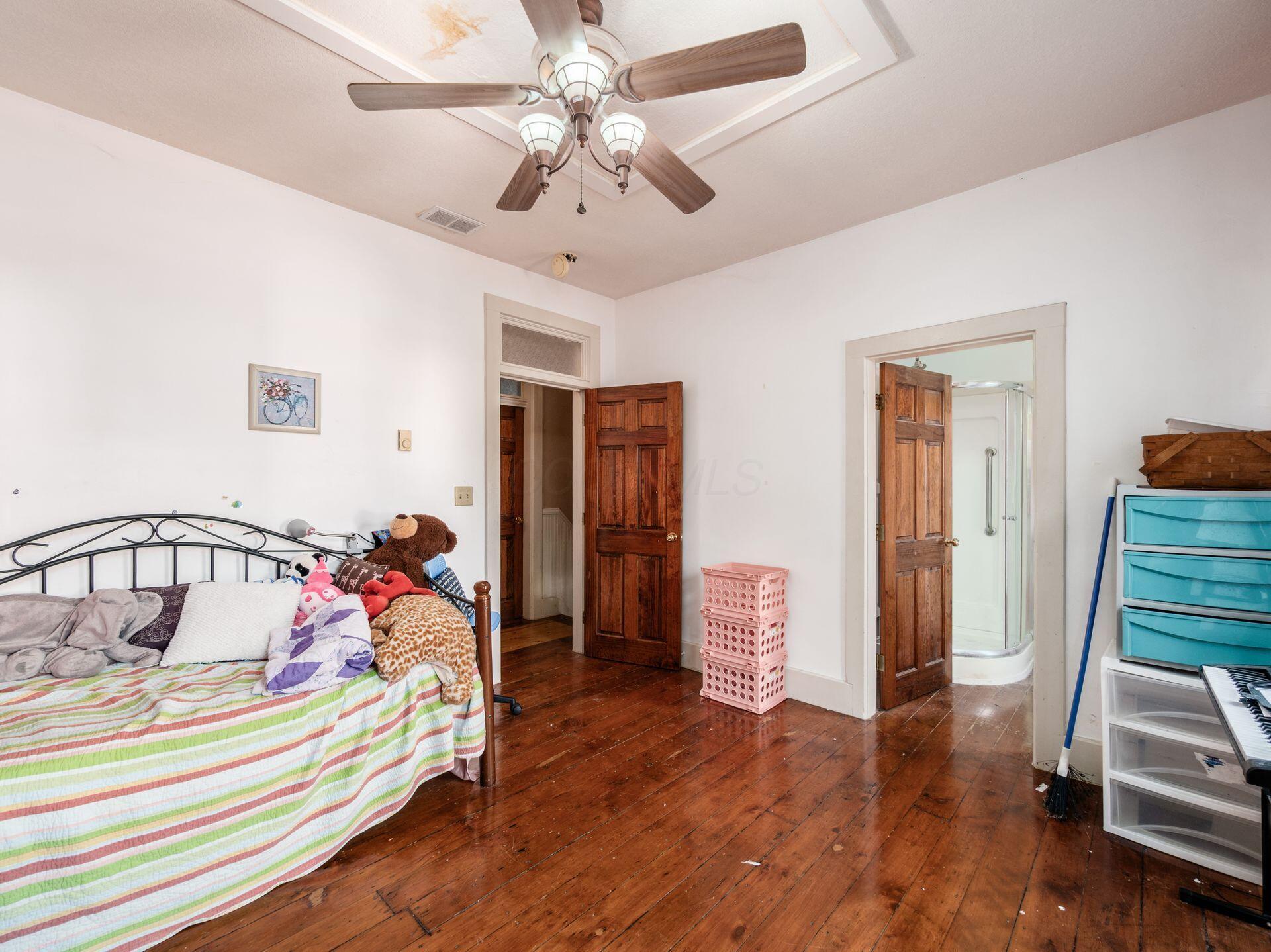 404 S Detroit Street