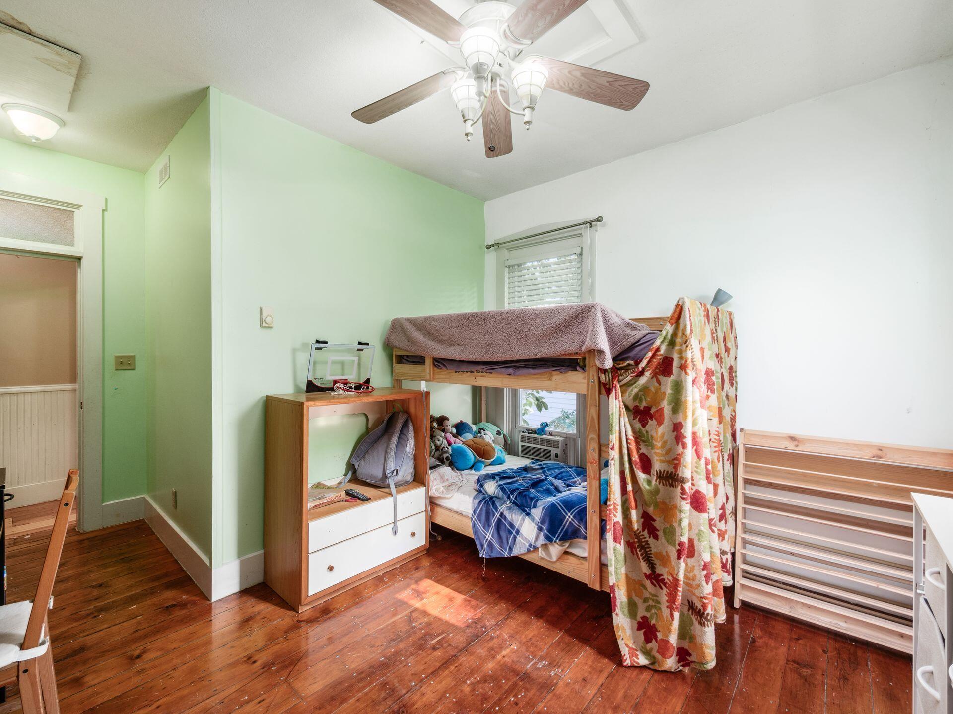 404 S Detroit Street