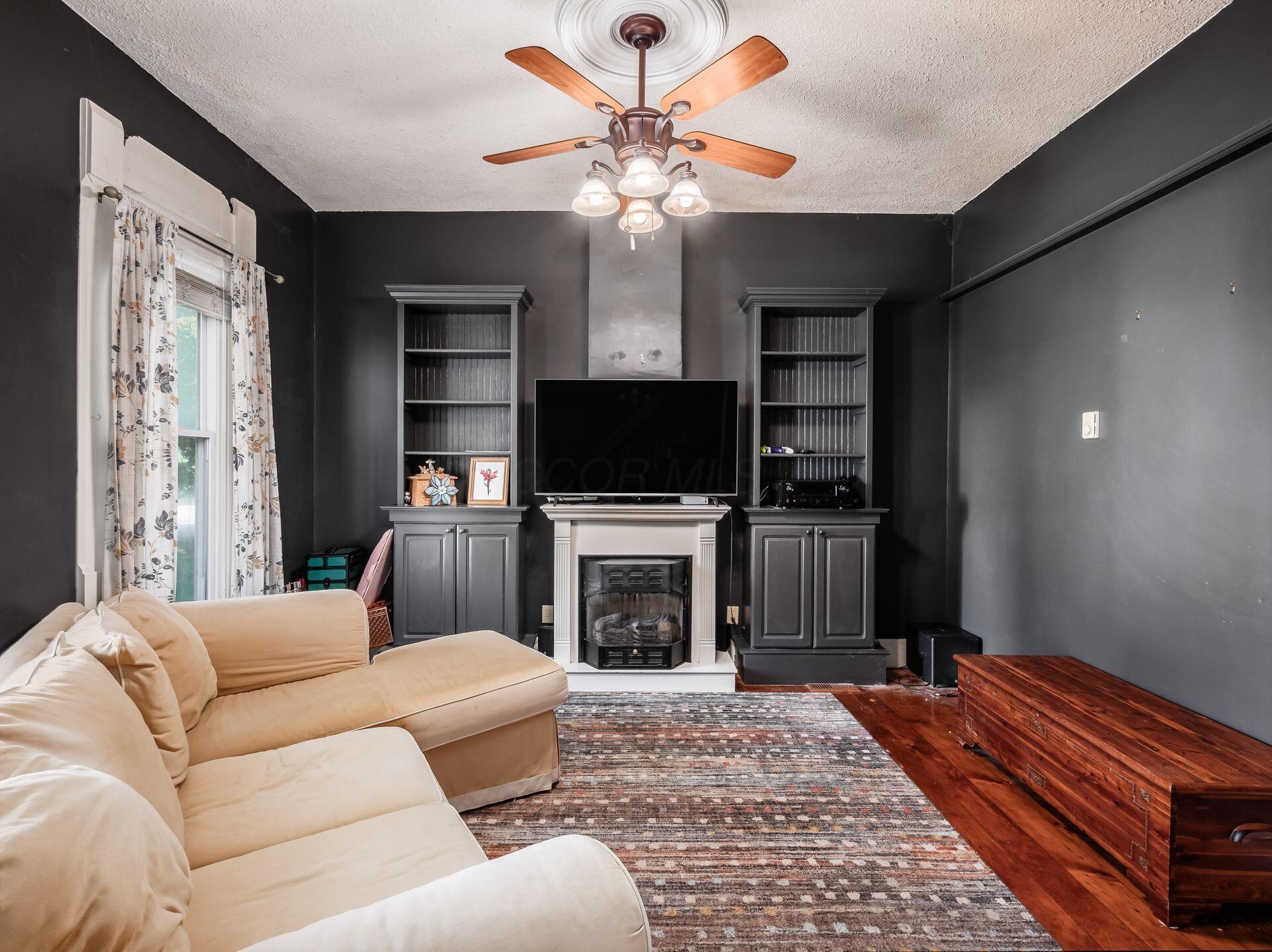 404 S Detroit Street