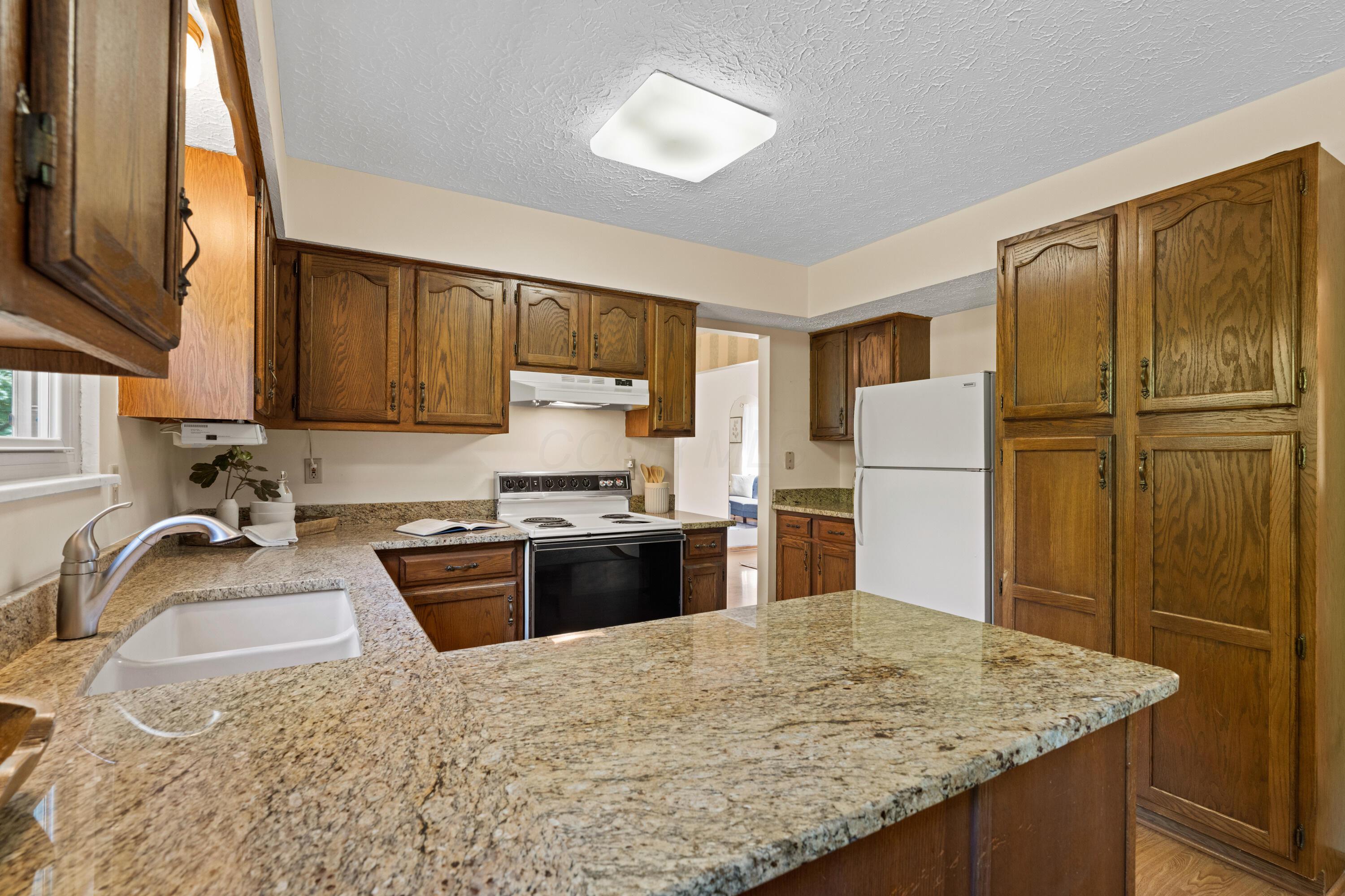 9 Intermeadows Way