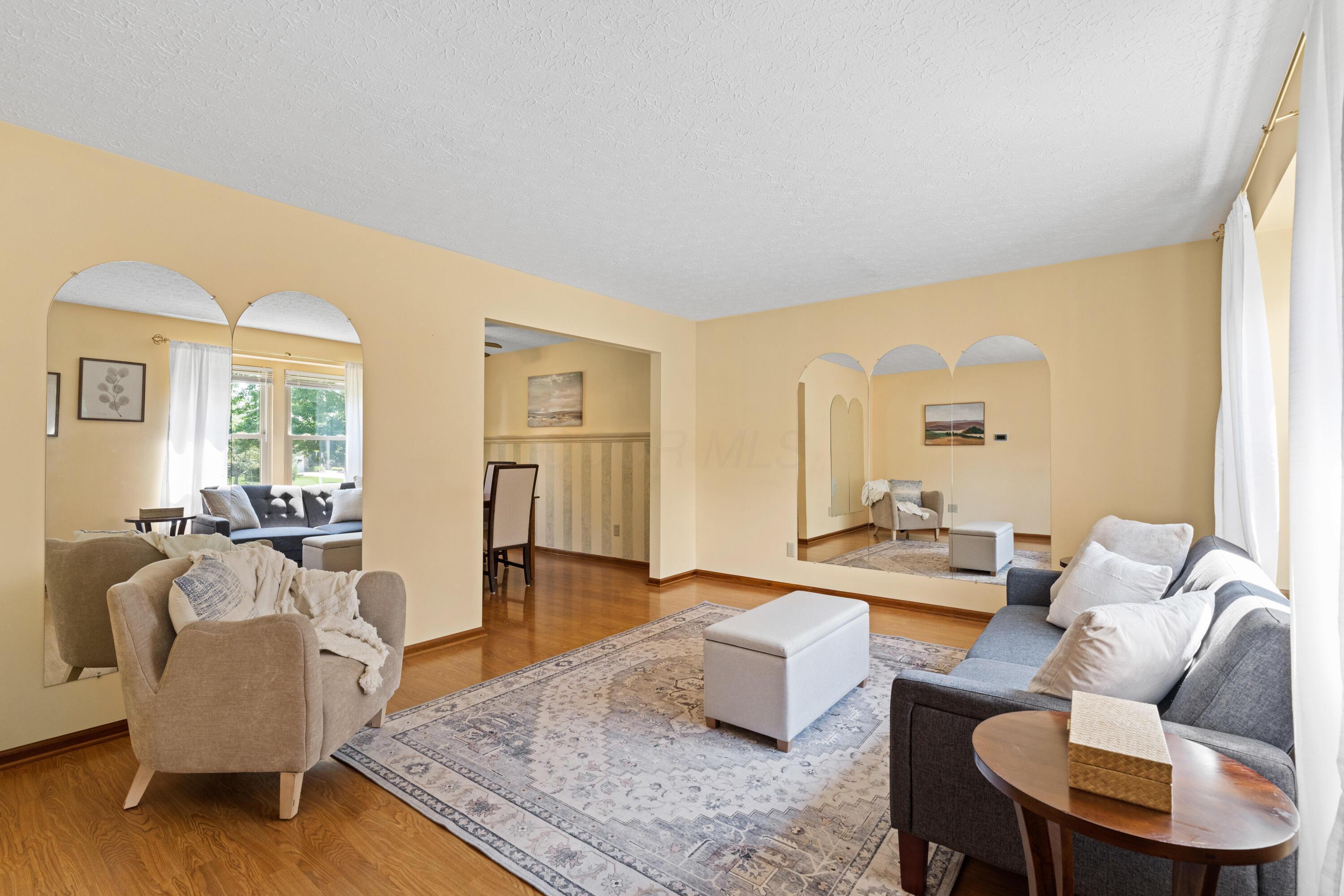 9 Intermeadows Way