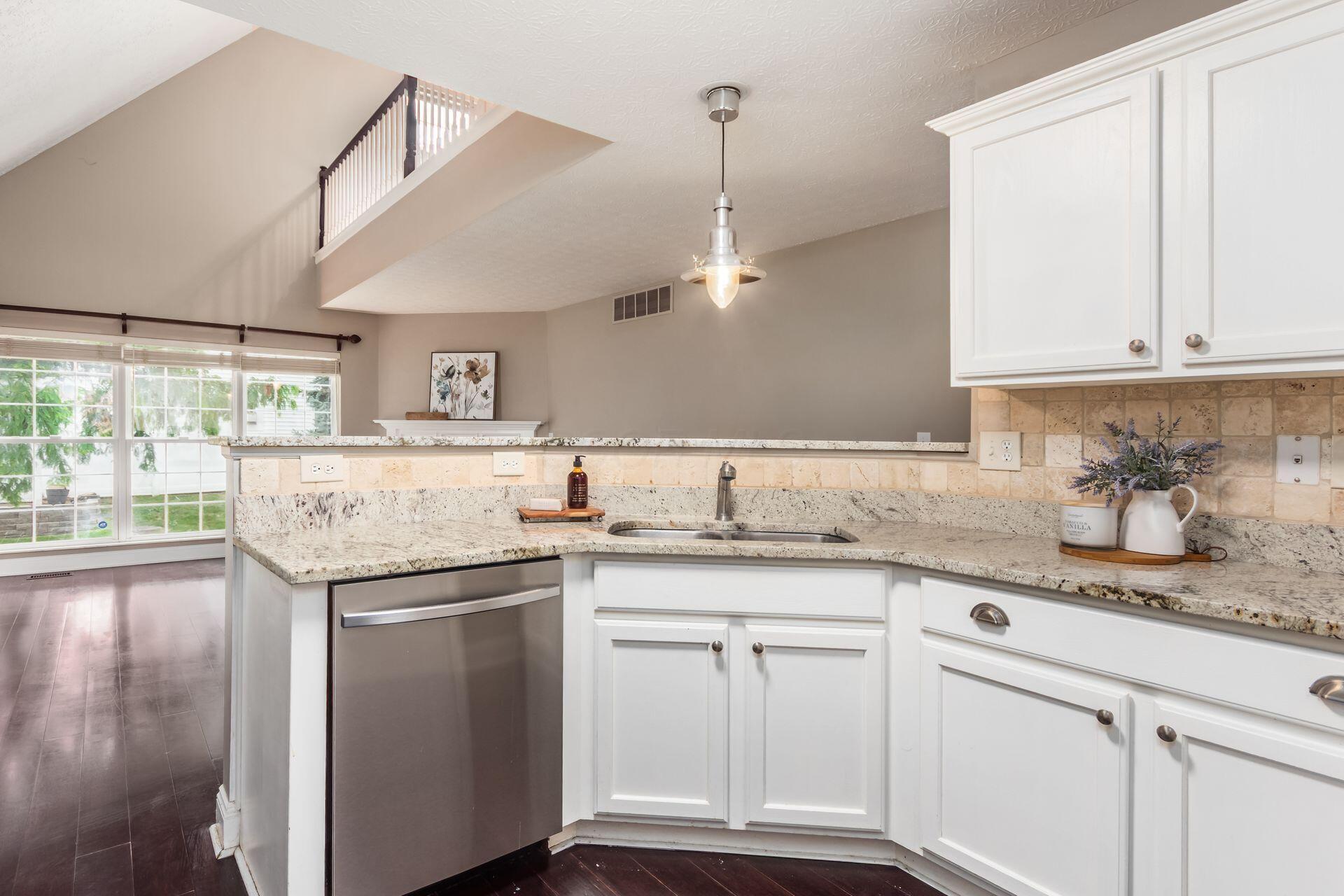 8699 Lazelle Commons Drive