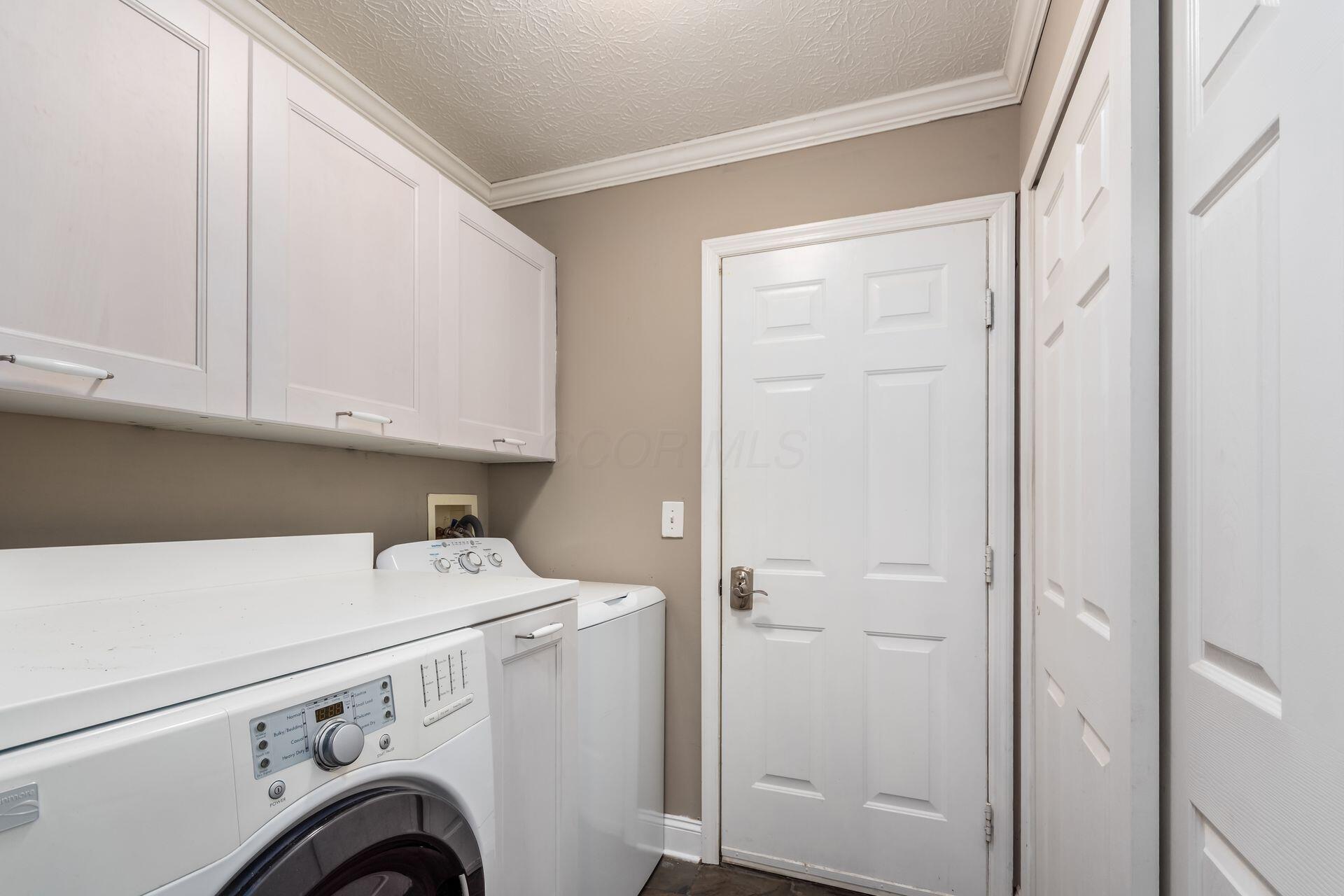 8699 Lazelle Commons Drive