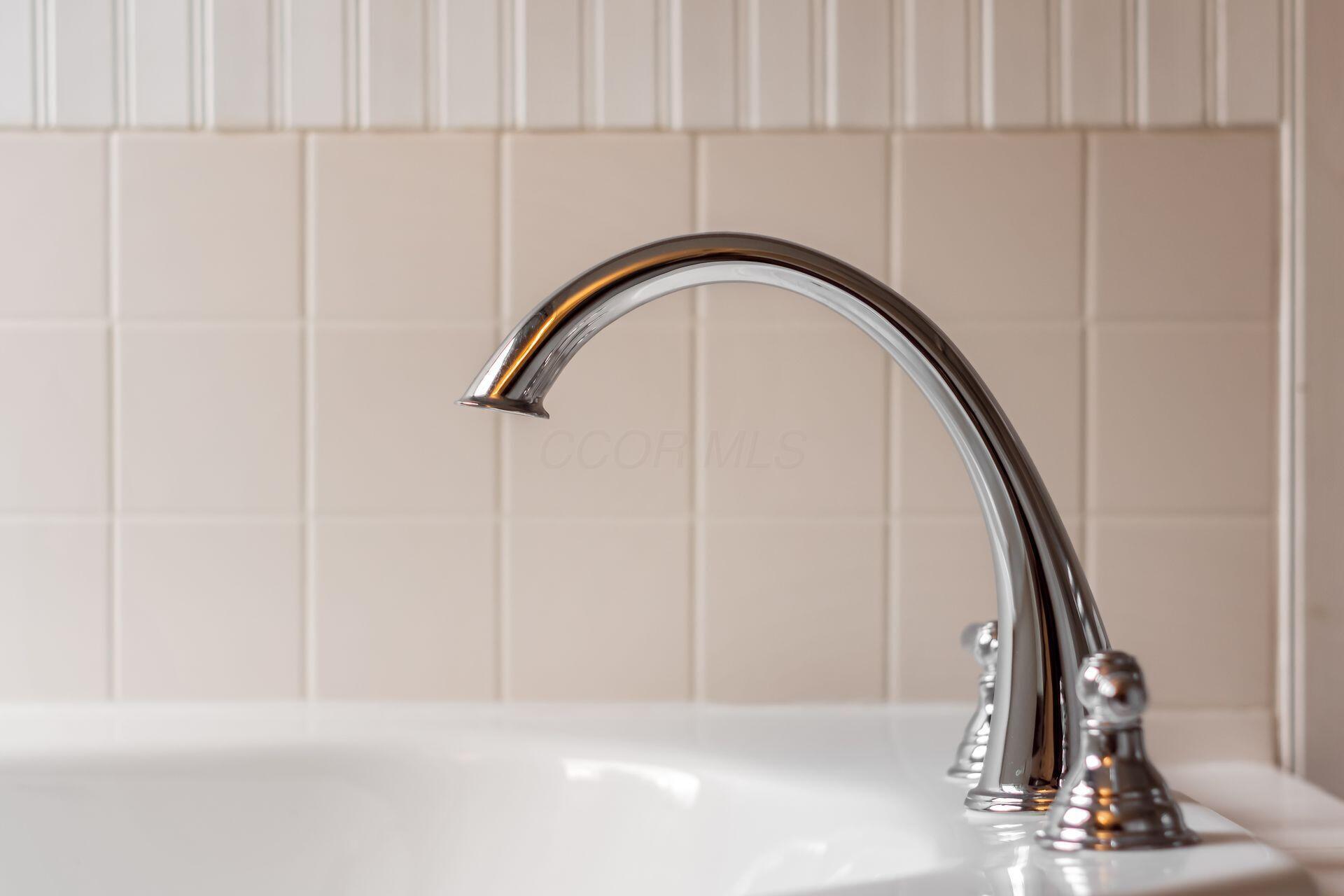 8699 Lazelle Commons Drive