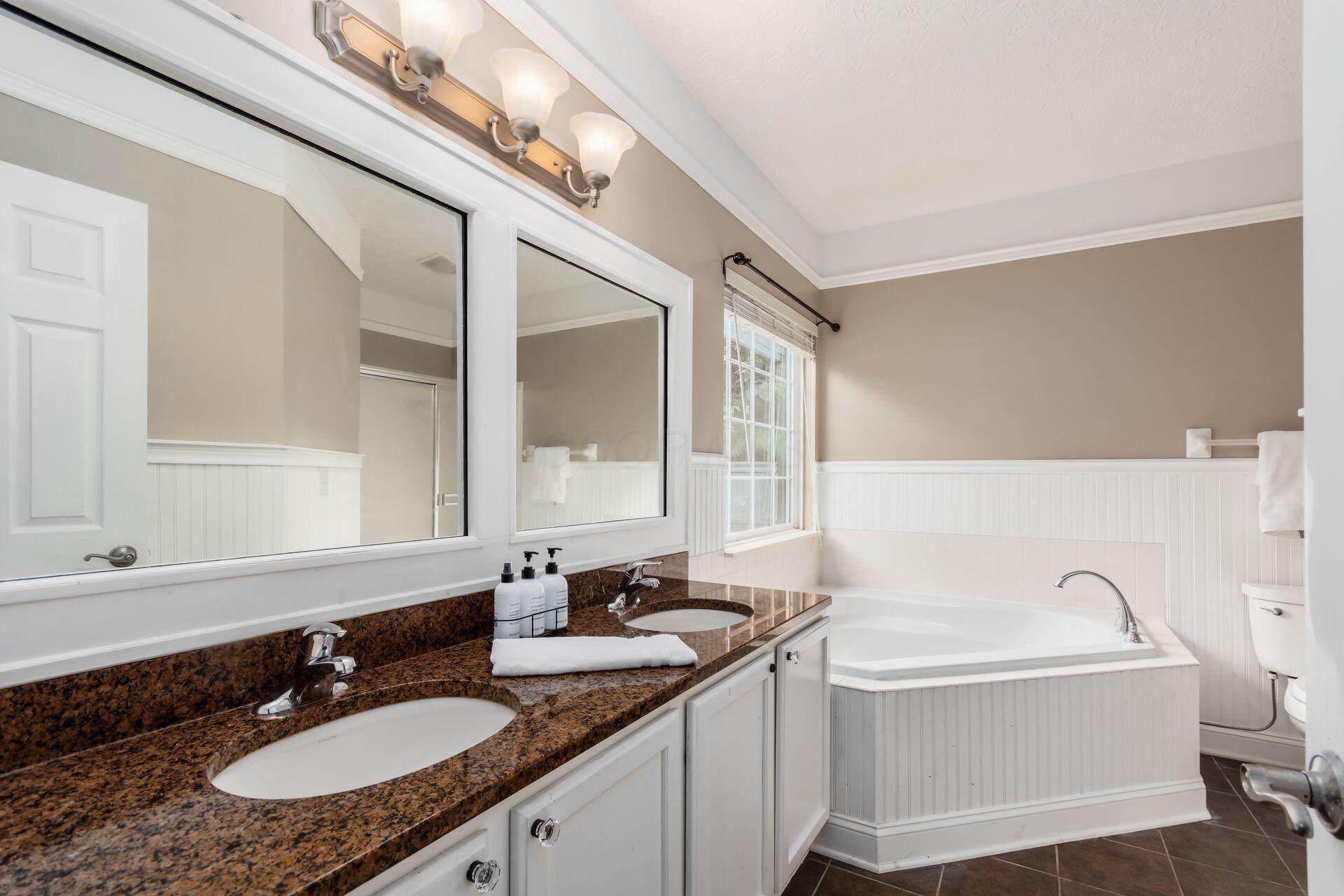 8699 Lazelle Commons Drive