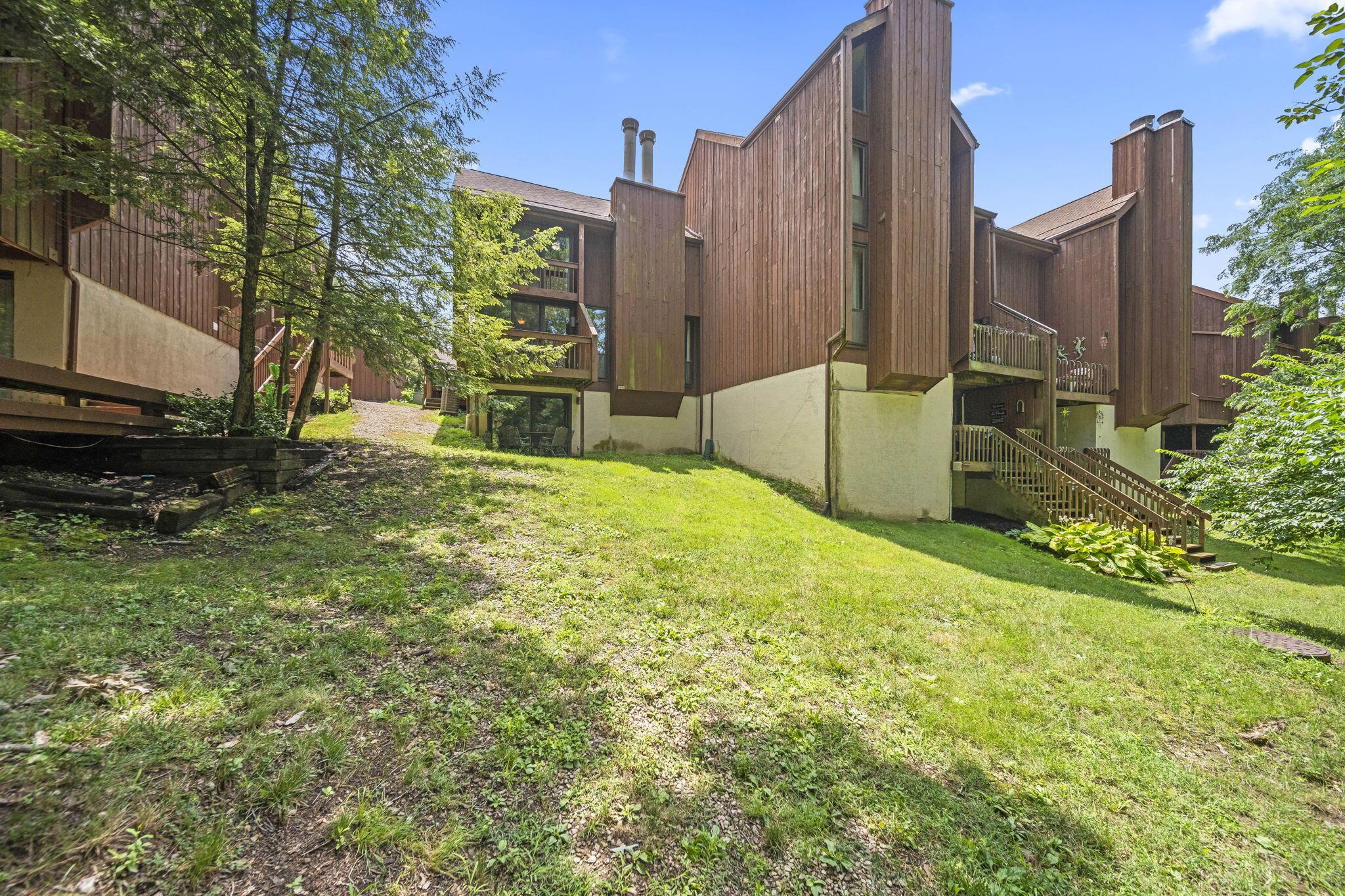 4968 Wintersong Lane, 10