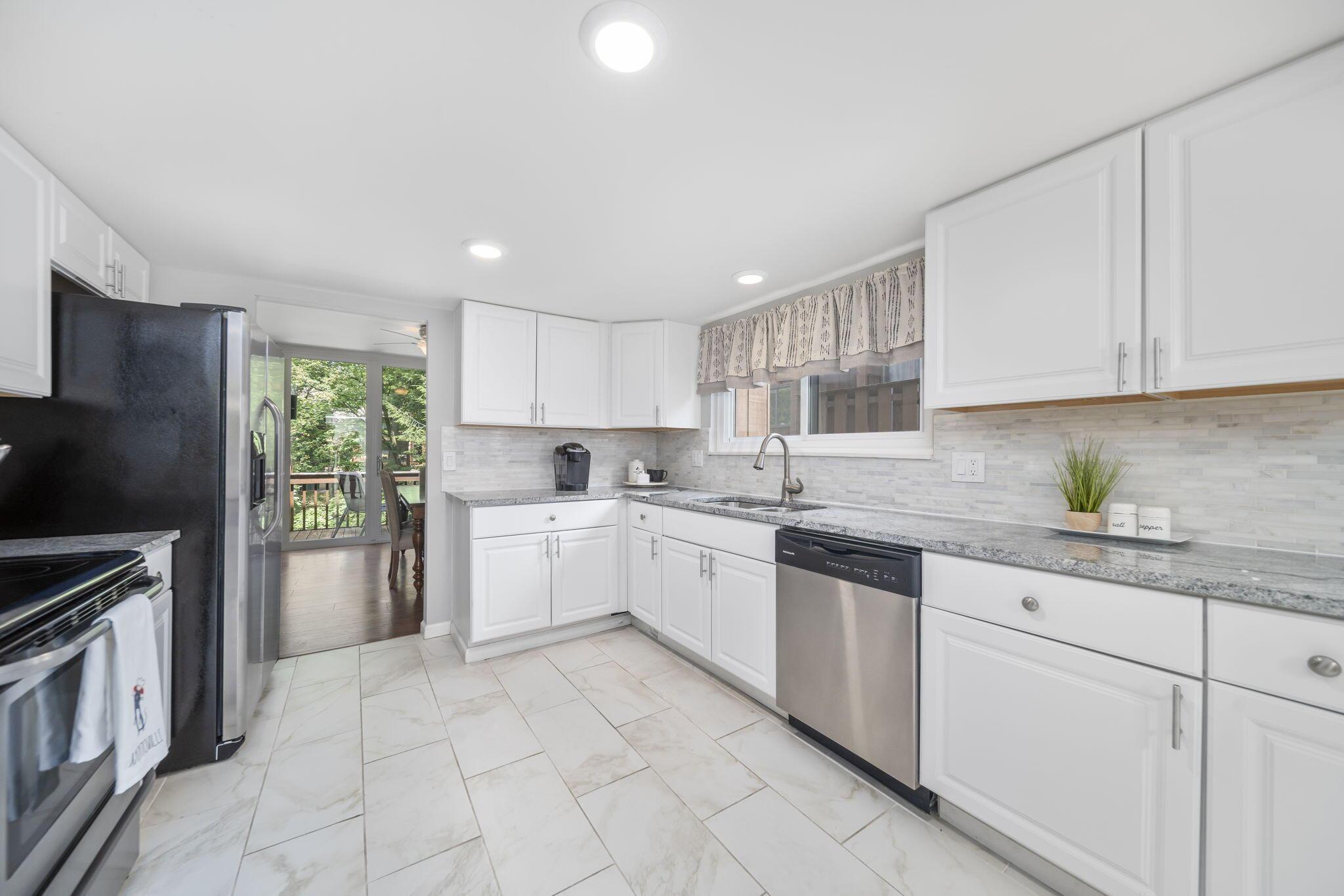 4968 Wintersong Lane, 10