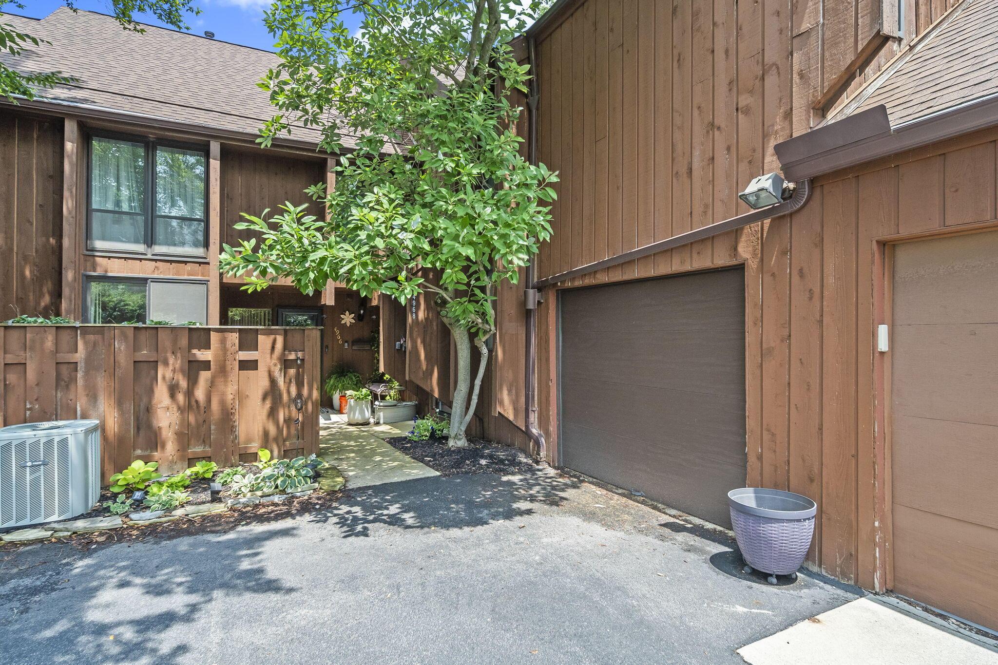 4968 Wintersong Lane, 10