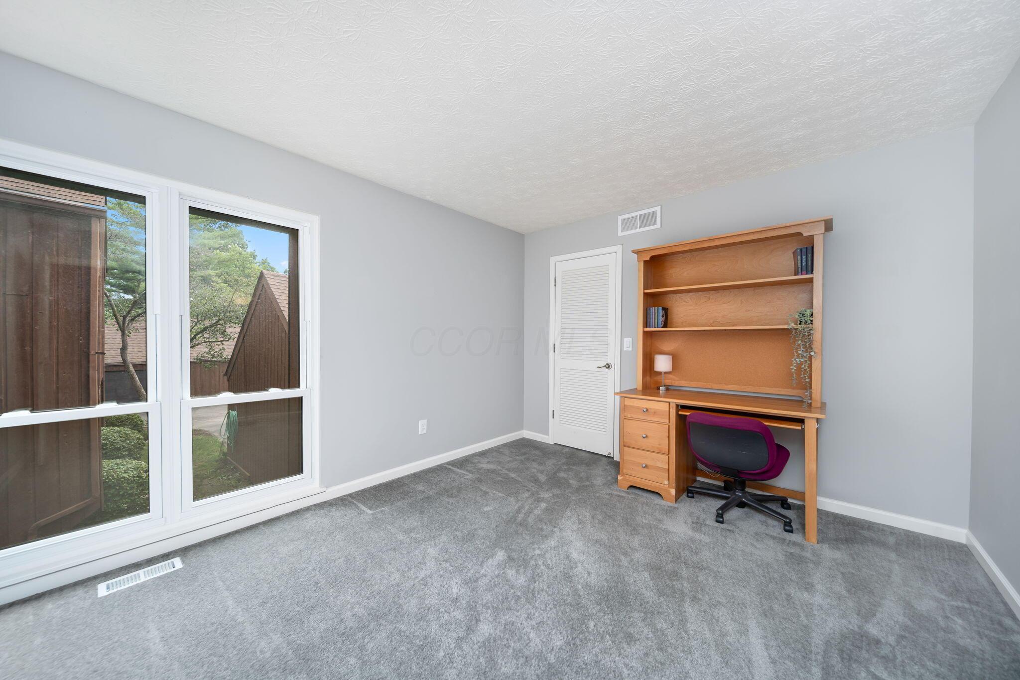 4968 Wintersong Lane, 10