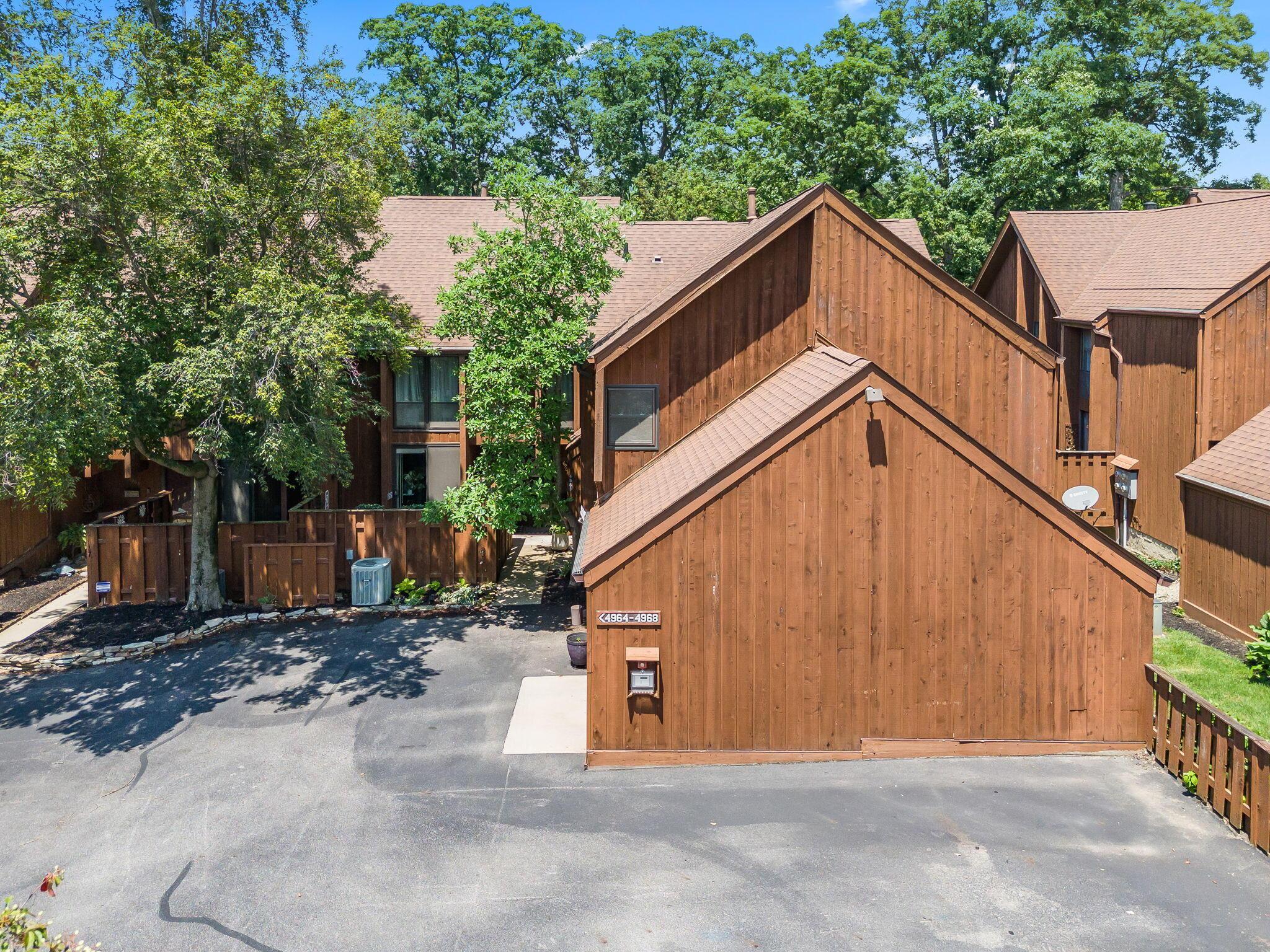 4968 Wintersong Lane, 10