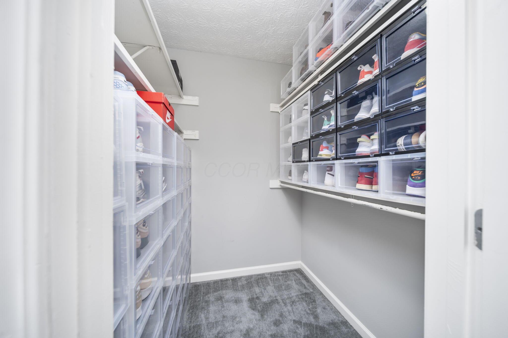 4968 Wintersong Lane, 10