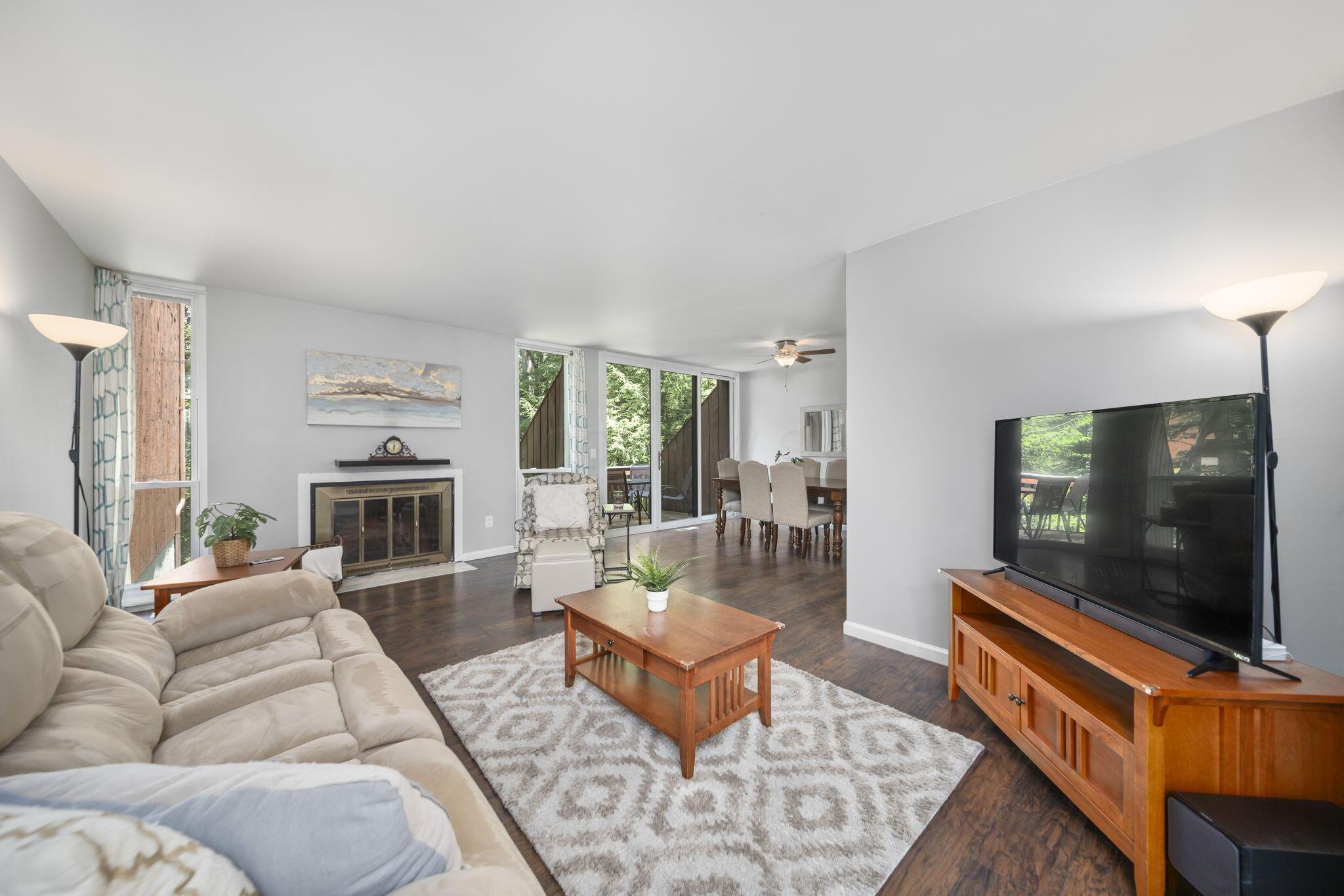 4968 Wintersong Lane, 10