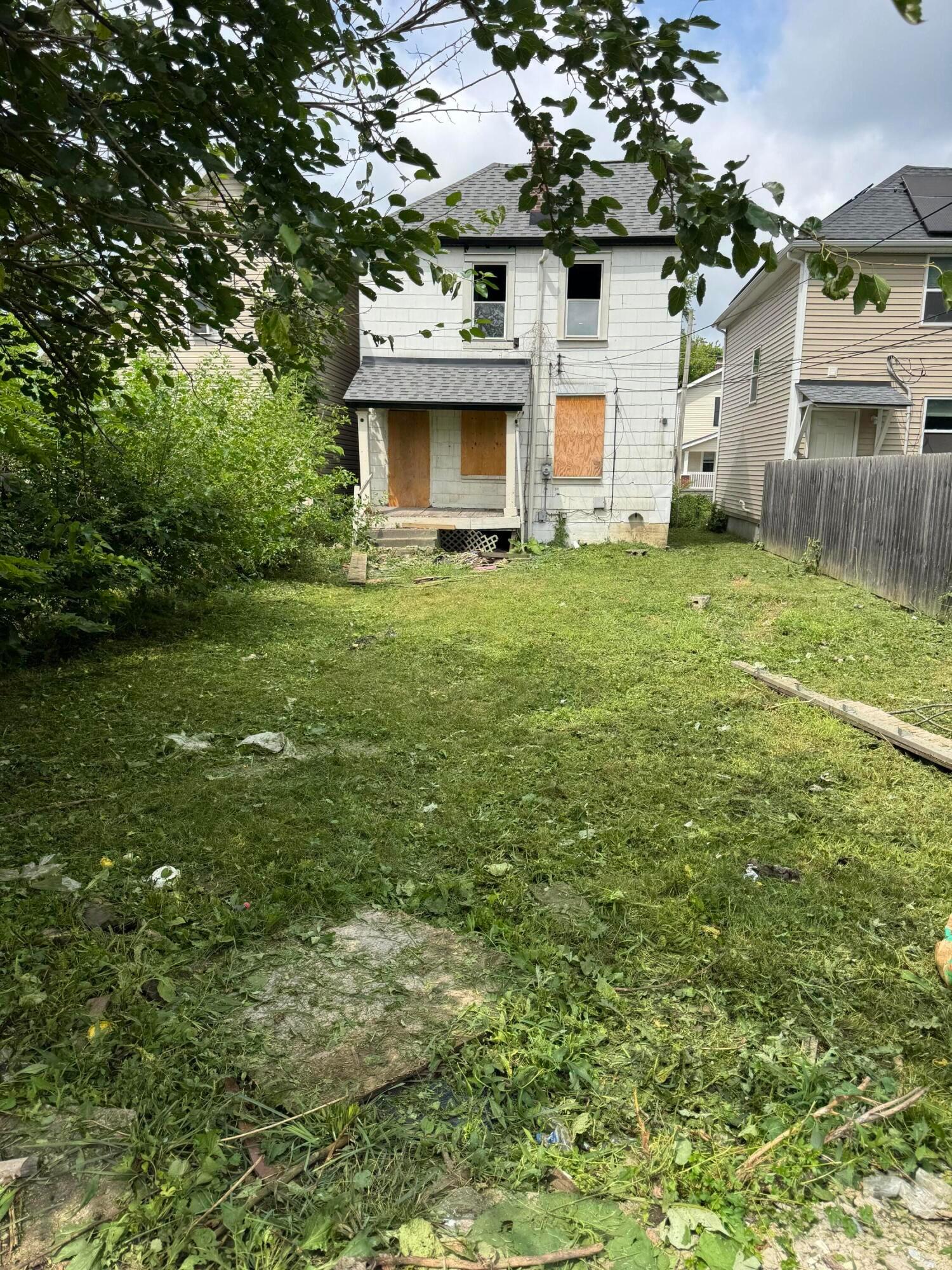 144 S Princeton Avenue