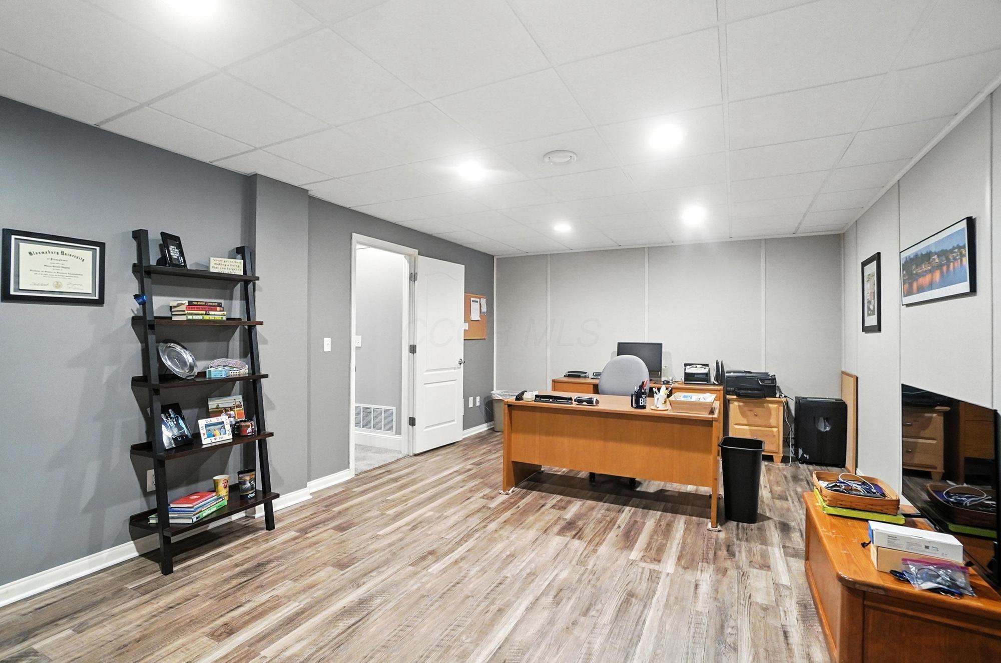 5720 Medallion Drive W