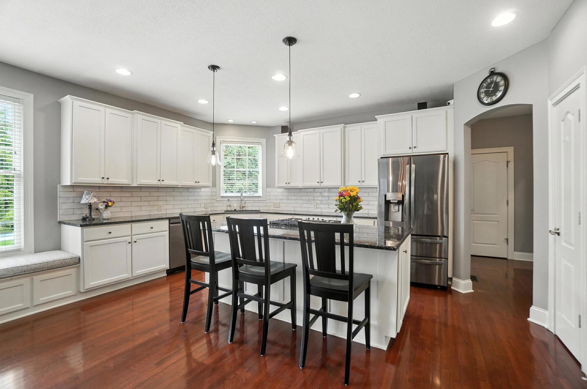 5720 Medallion Drive W
