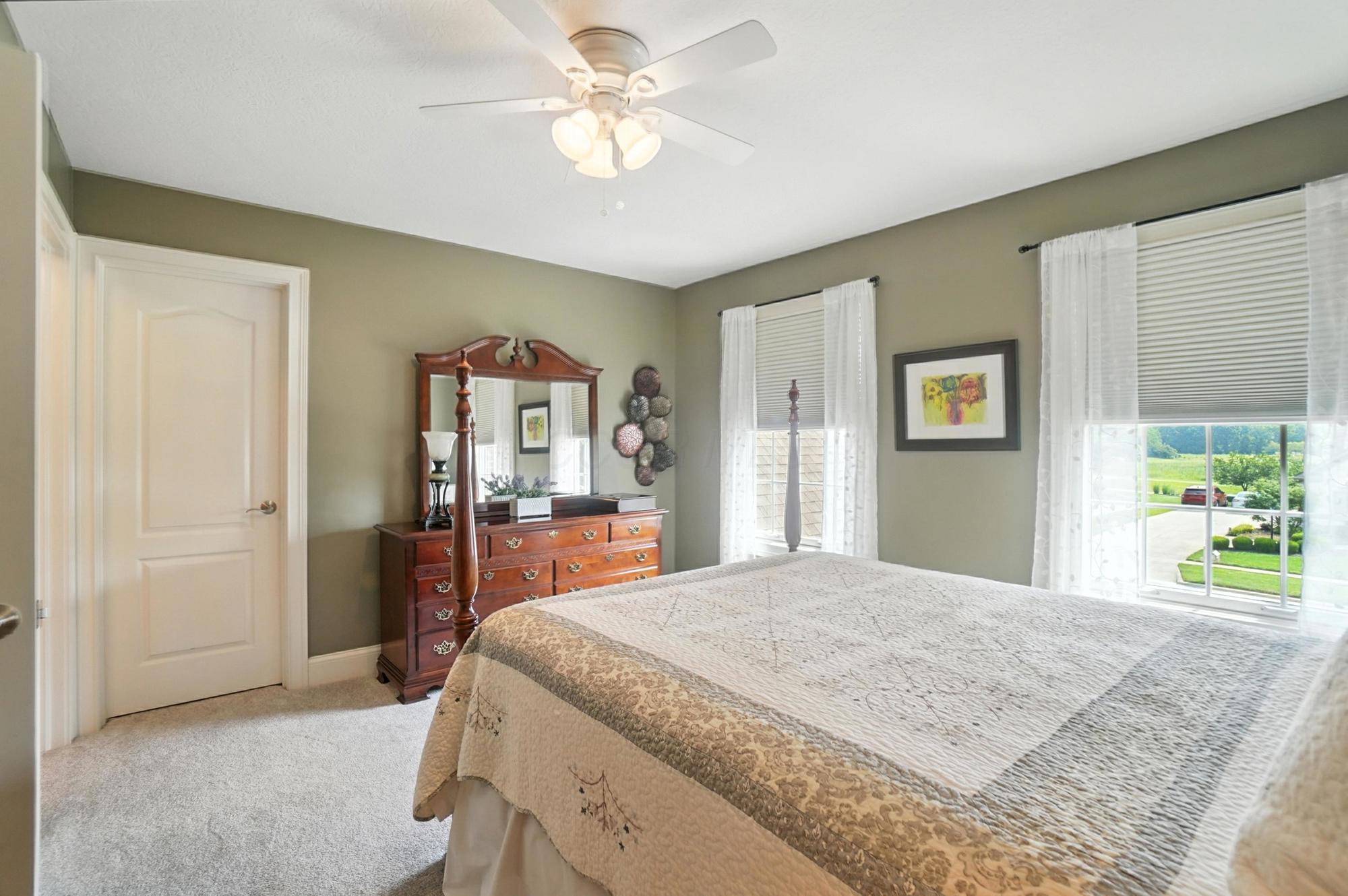 5720 Medallion Drive W