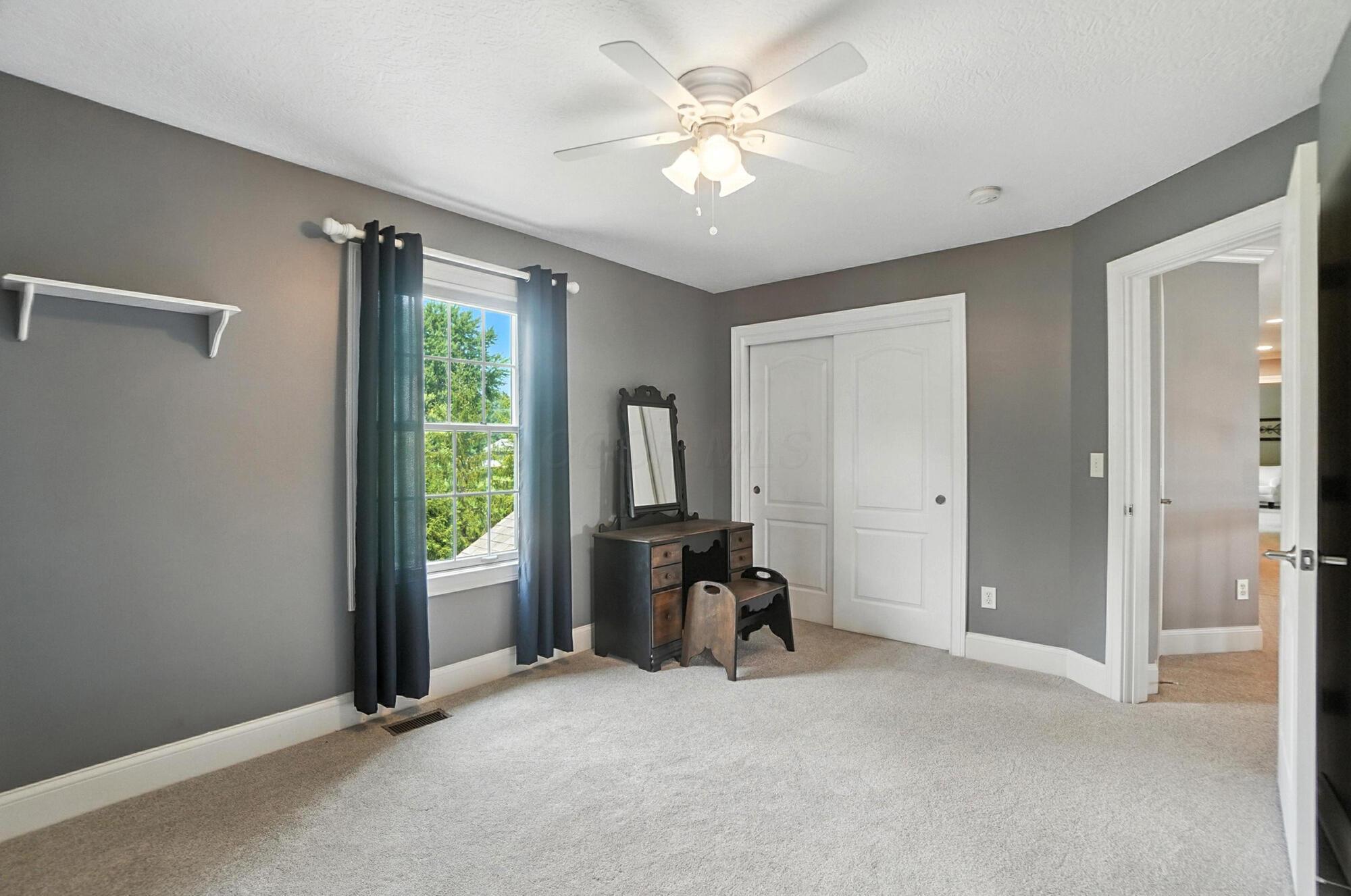 5720 Medallion Drive W