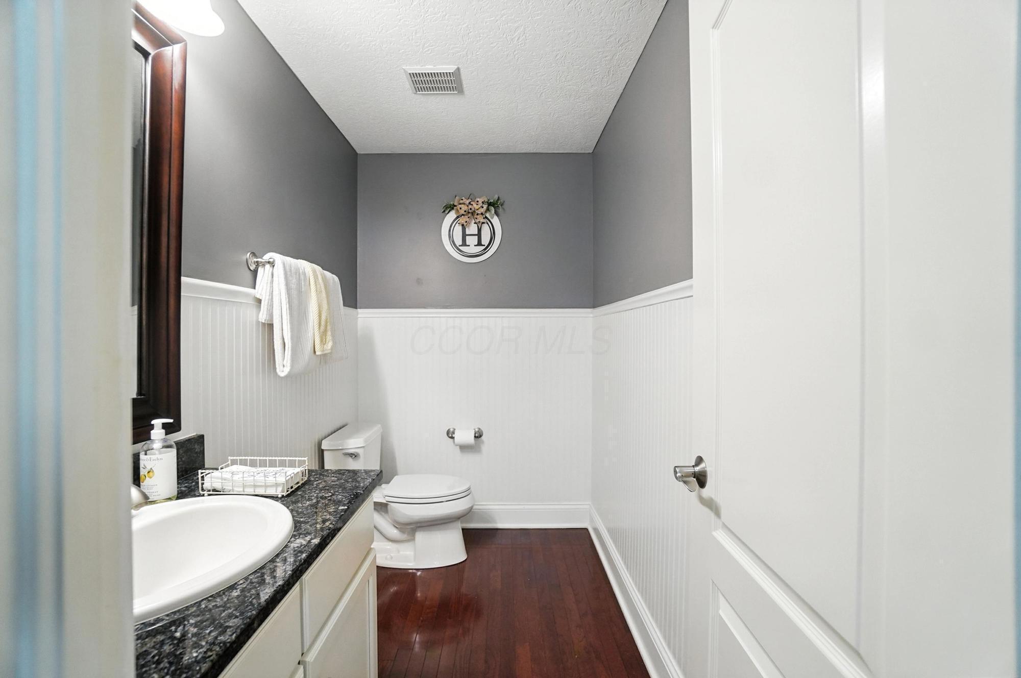 5720 Medallion Drive W
