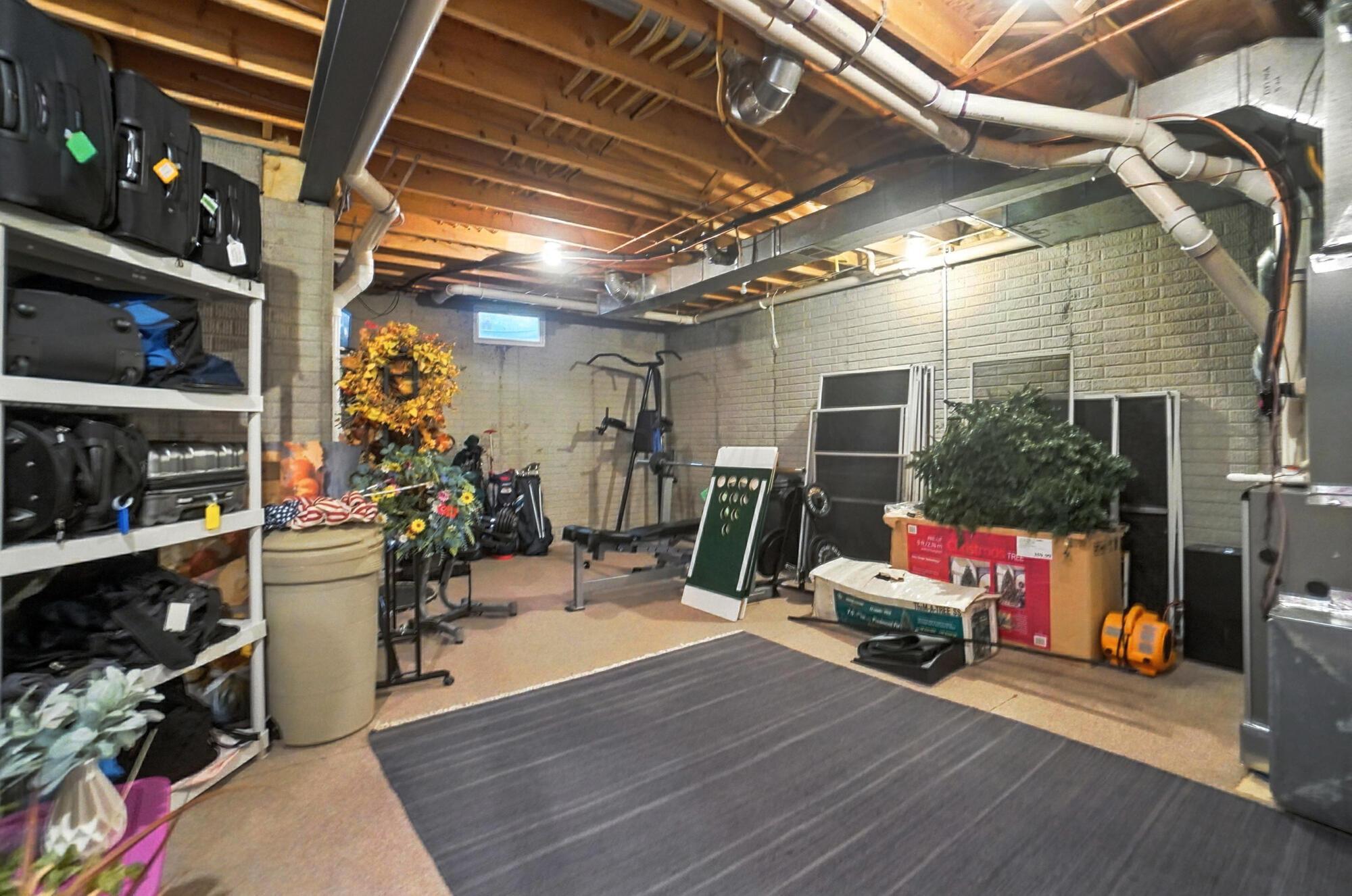 5720 Medallion Drive W