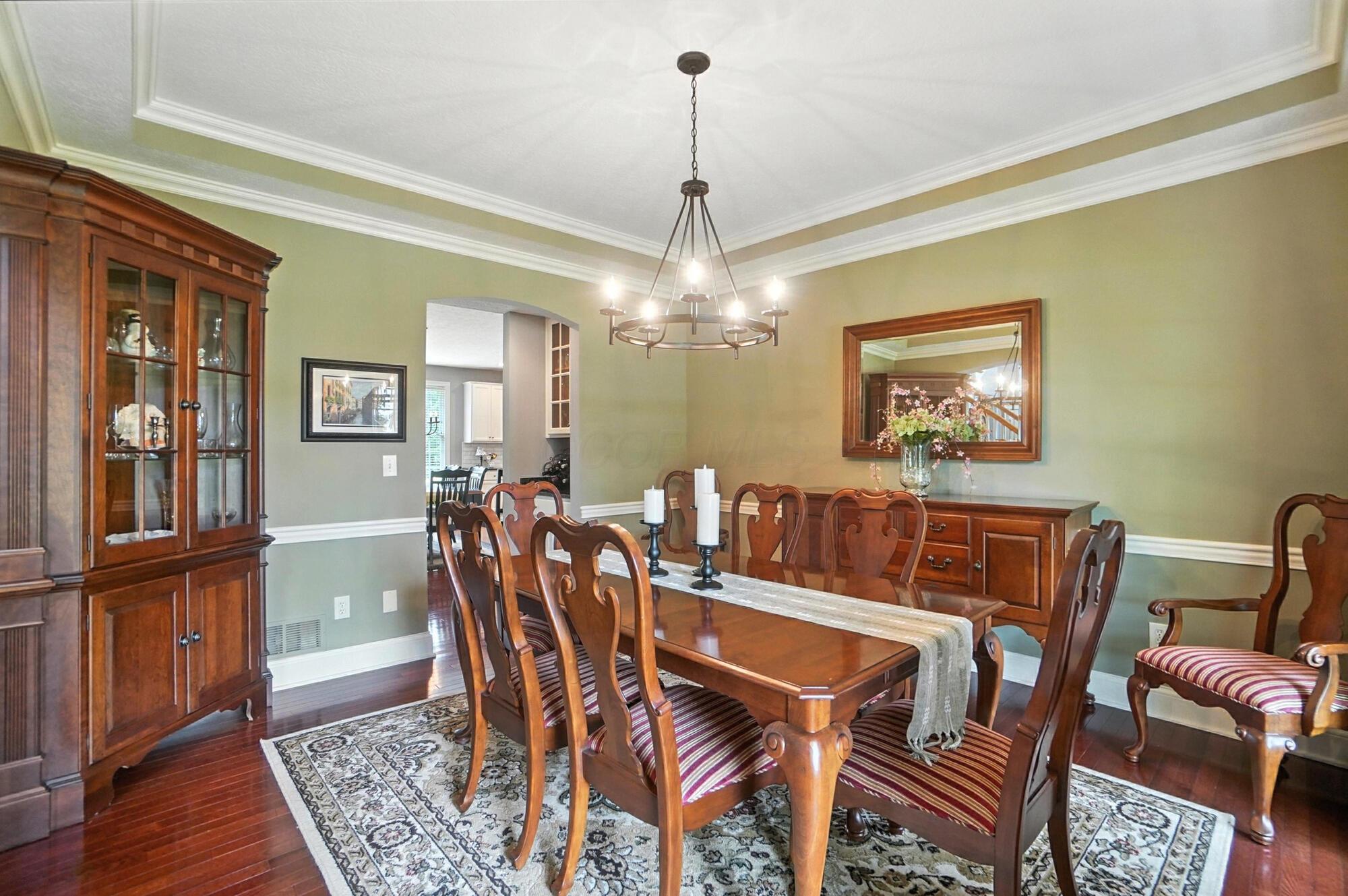 5720 Medallion Drive W