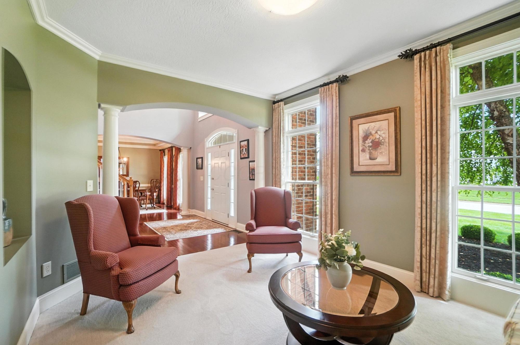 5720 Medallion Drive W