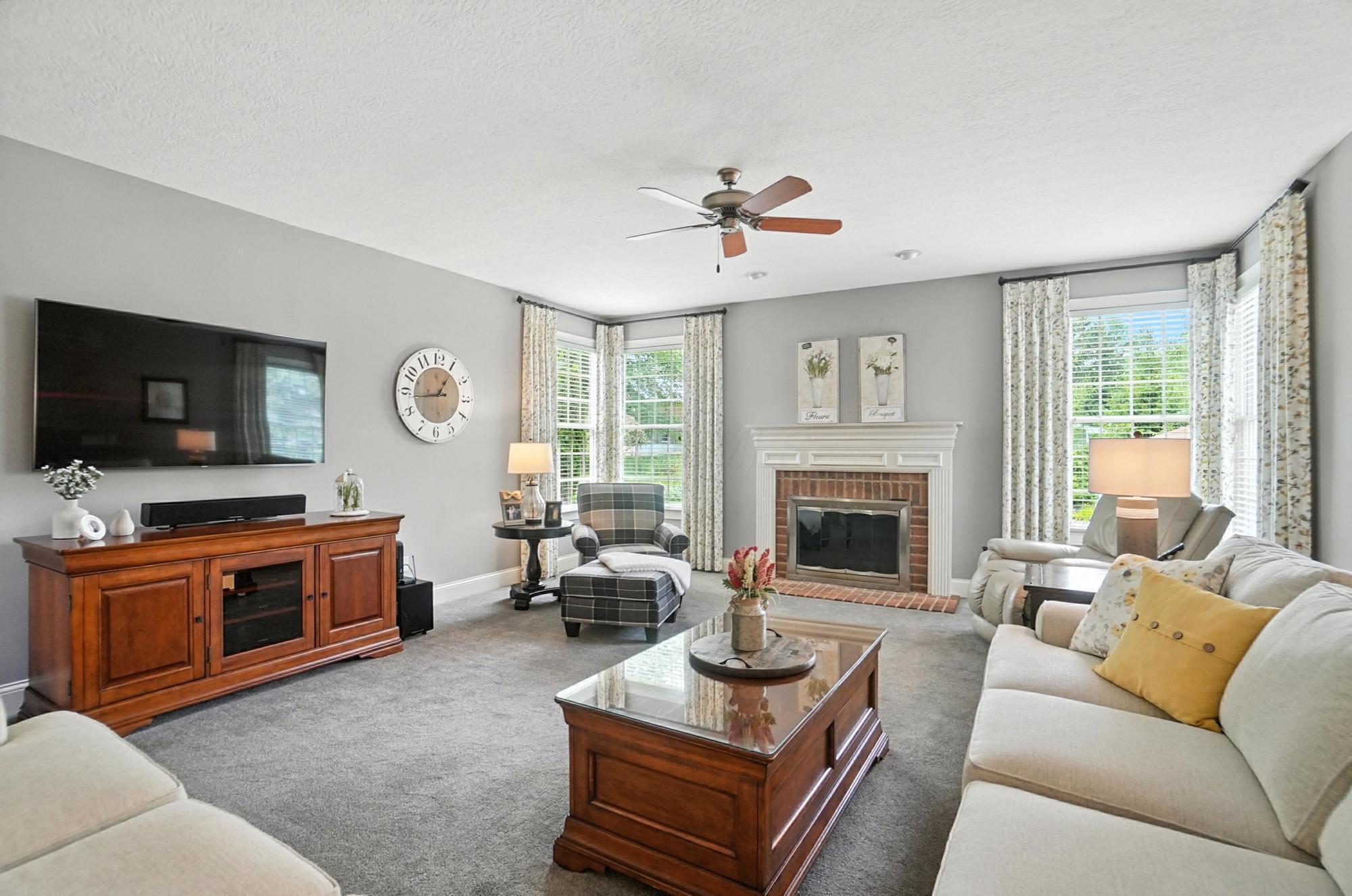 5720 Medallion Drive W