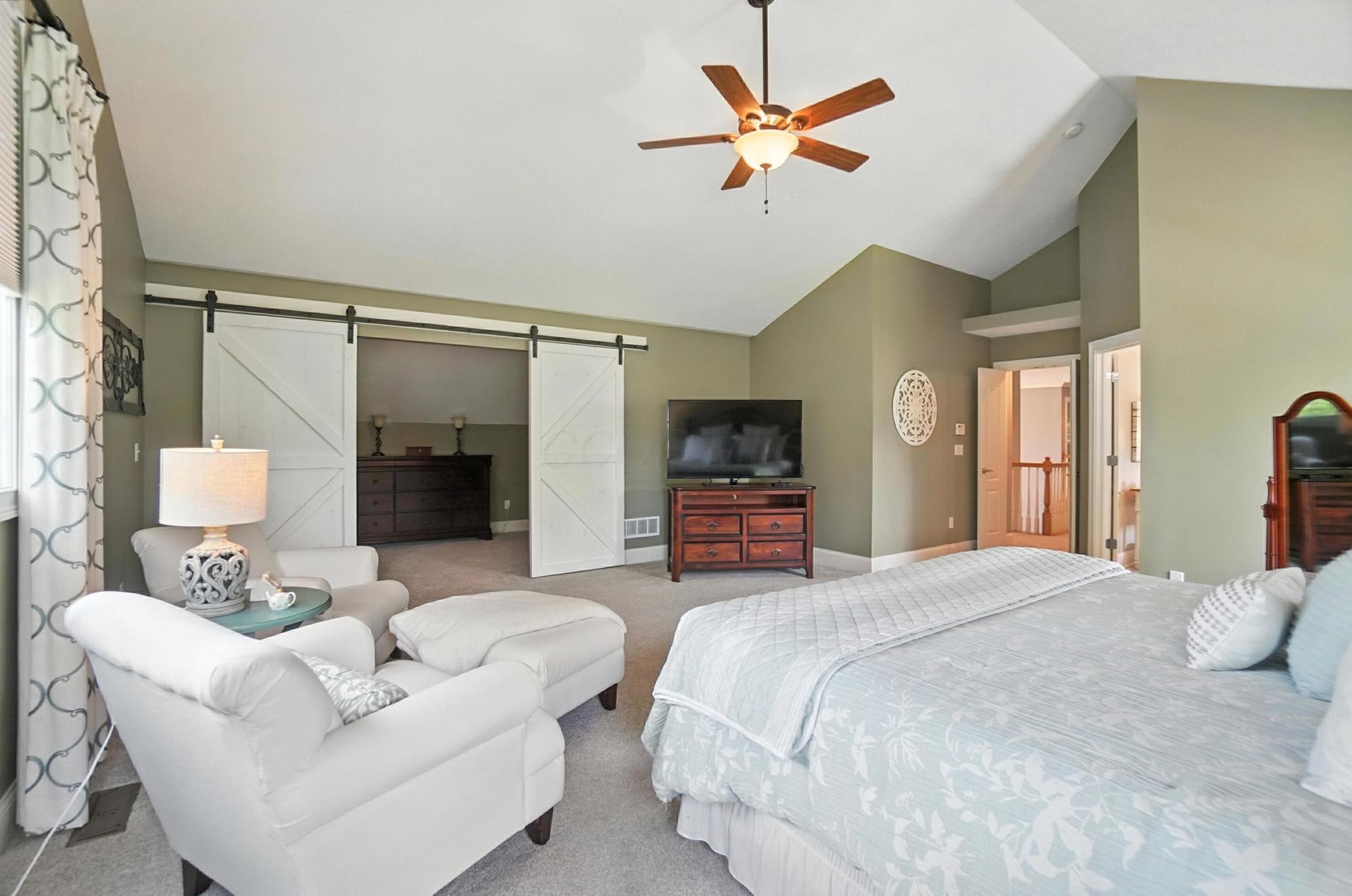 5720 Medallion Drive W