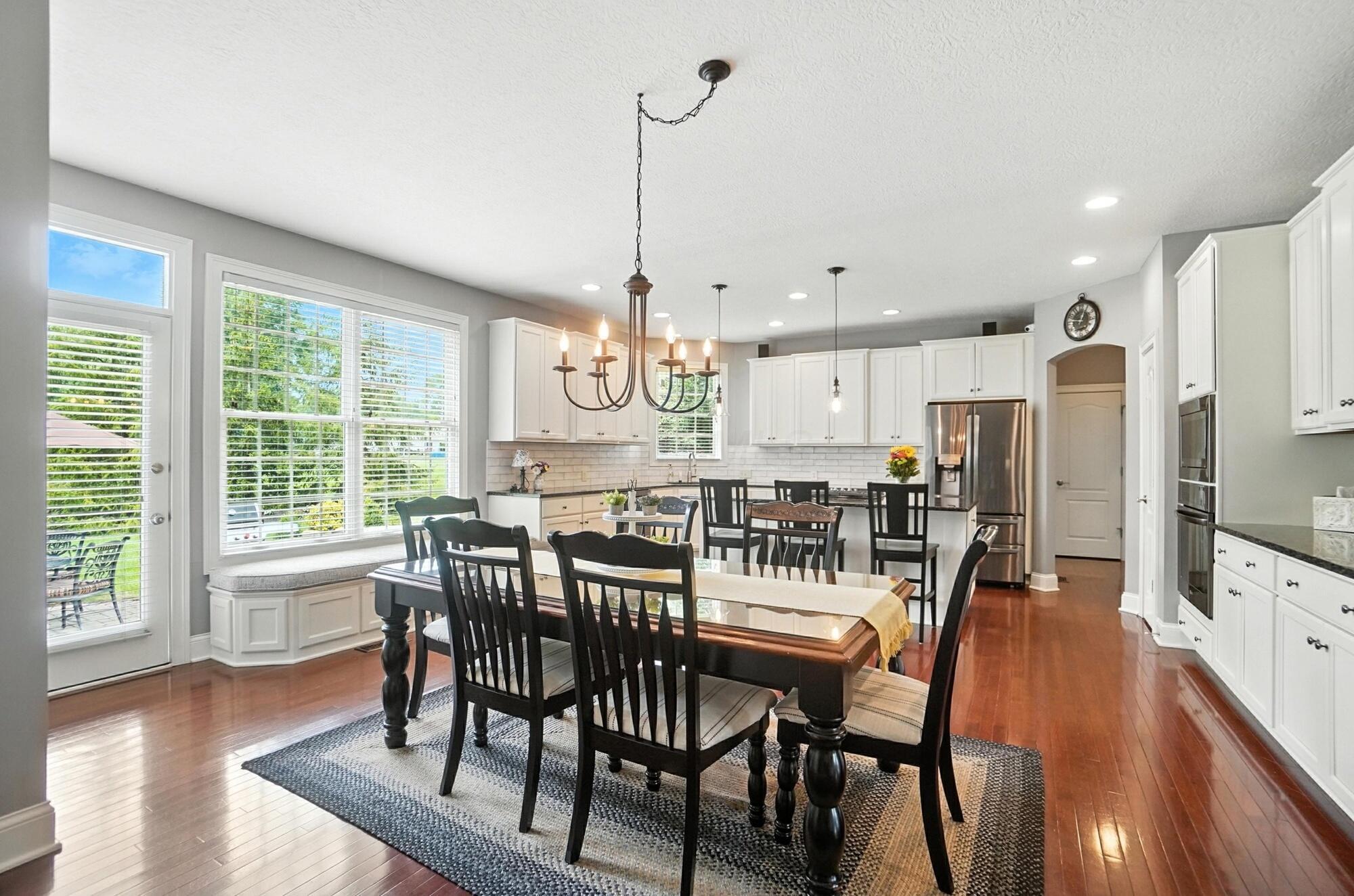 5720 Medallion Drive W