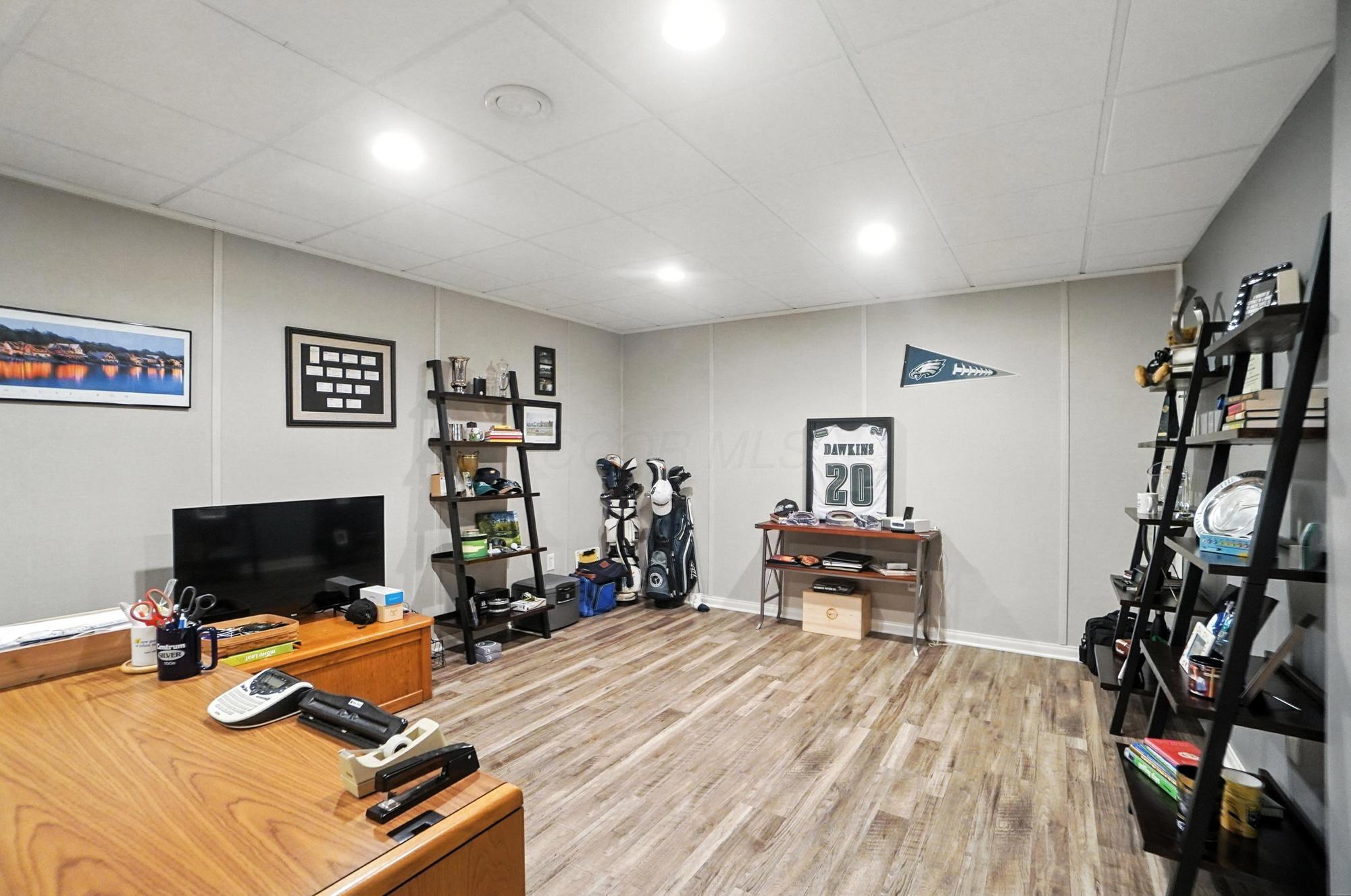 5720 Medallion Drive W