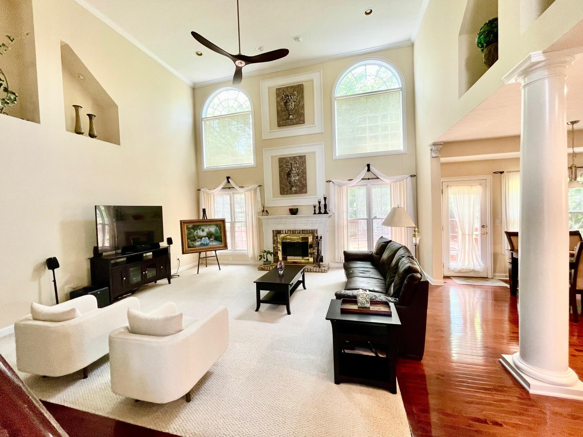 5386 Medallion Drive W