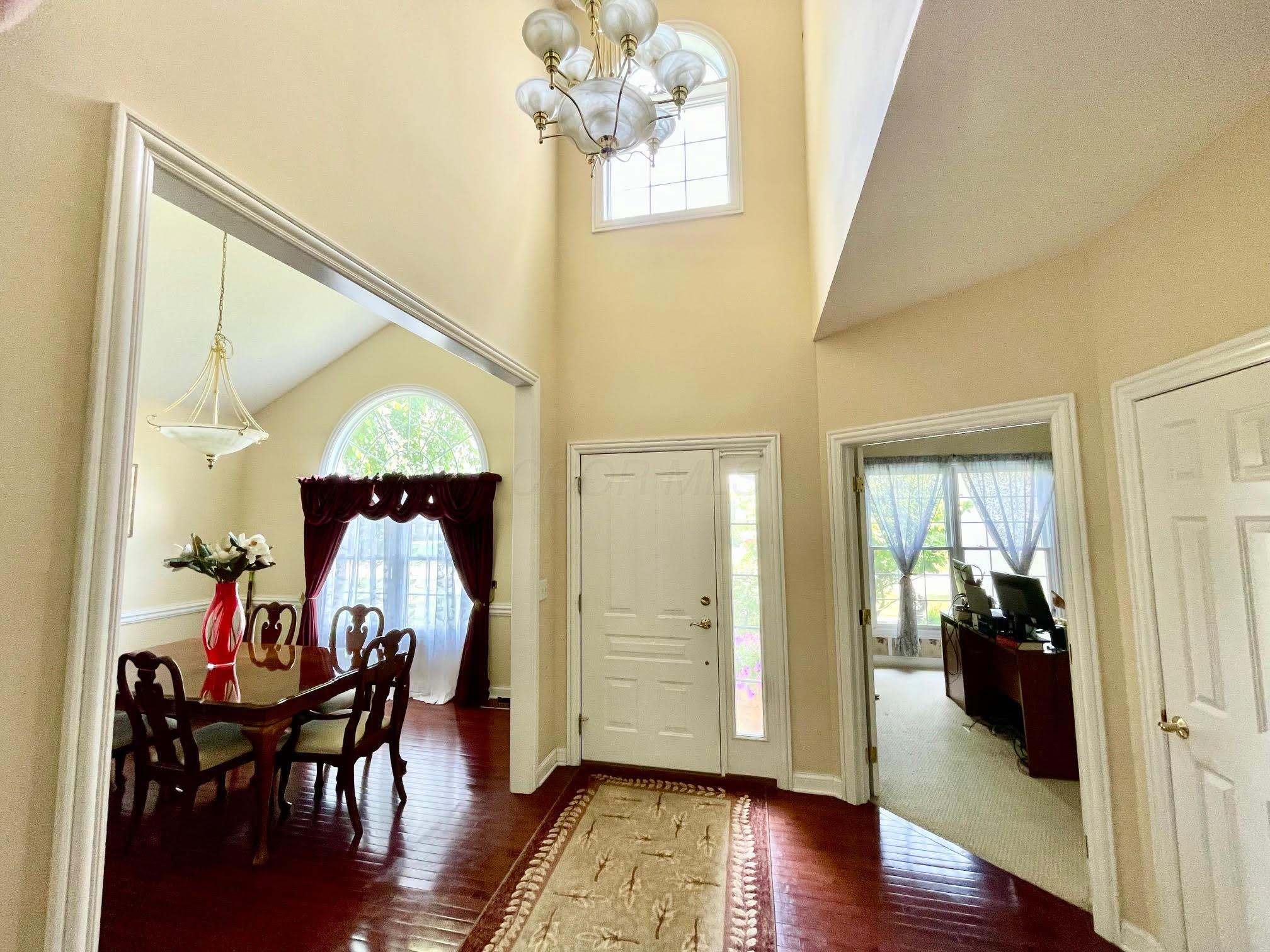 5386 Medallion Drive W
