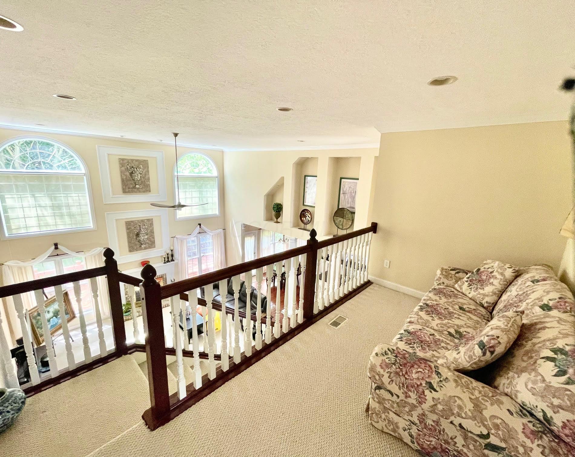 5386 Medallion Drive W