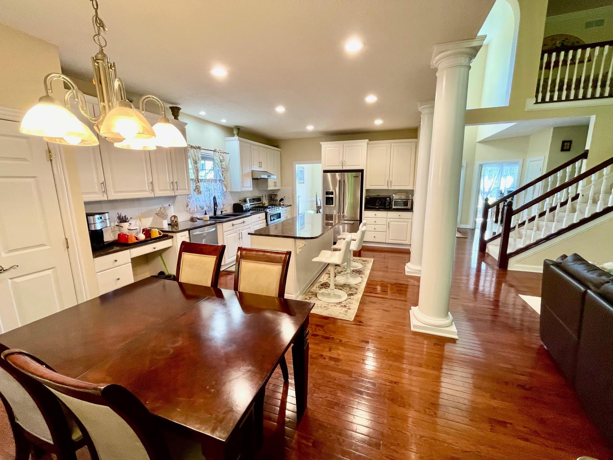 5386 Medallion Drive W