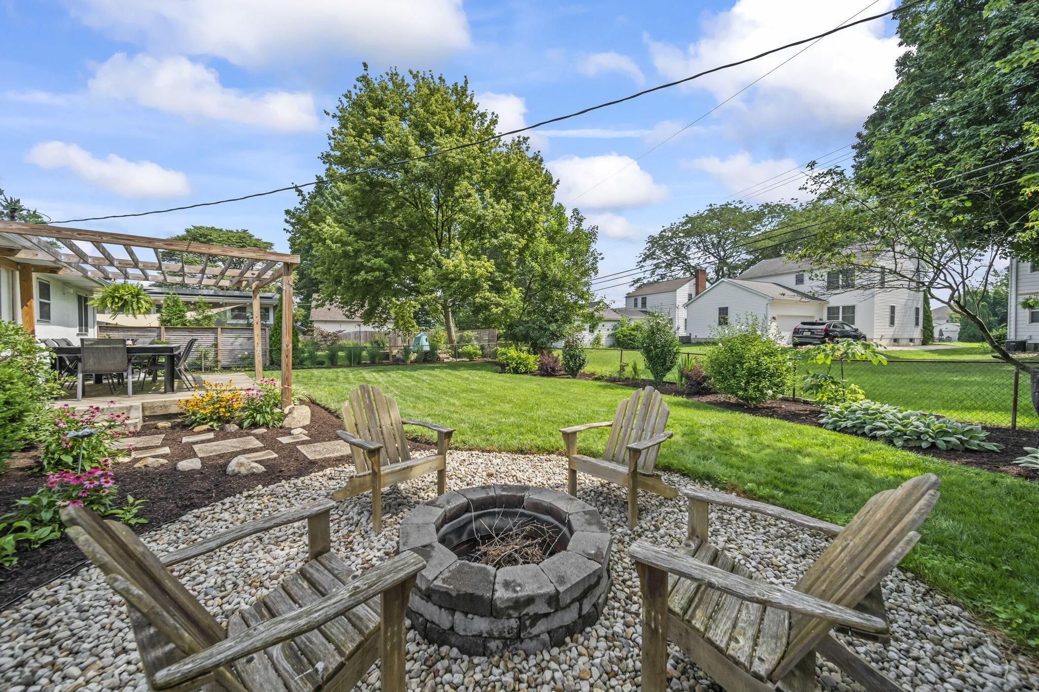 518 E Clearview Avenue